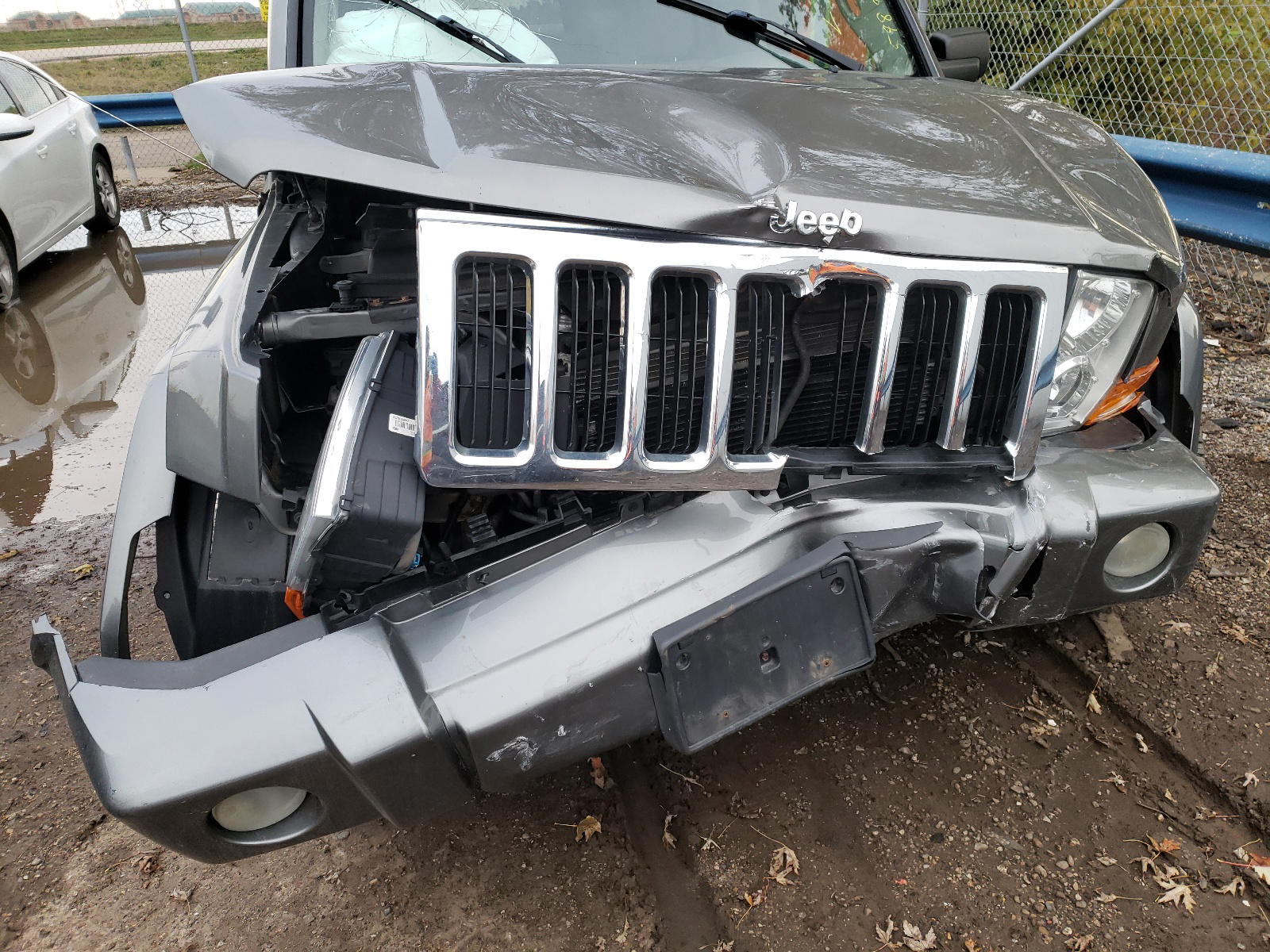 Photo 9 from auction – 2007 JEEP COMMANDER with VIN 1J8HG58227C598918