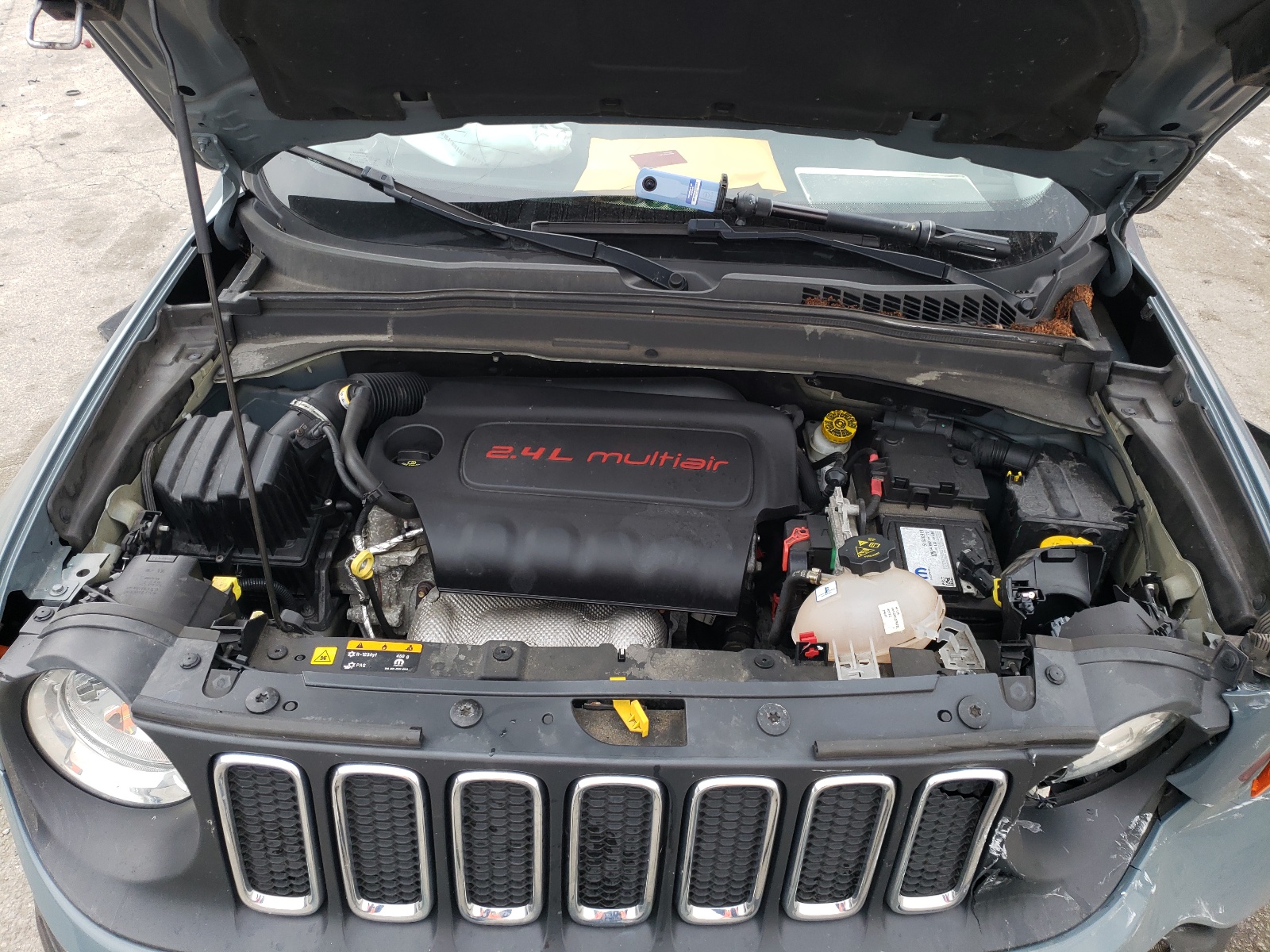Photo 7 from auction – 2017 JEEP RENEGADE S with VIN ZACCJAABXHPG15418