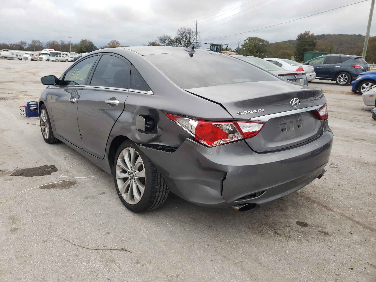 Photo 3 from auction – 2011 HYUNDAI SONATA SE with VIN 5NPEC4AC7BH290921