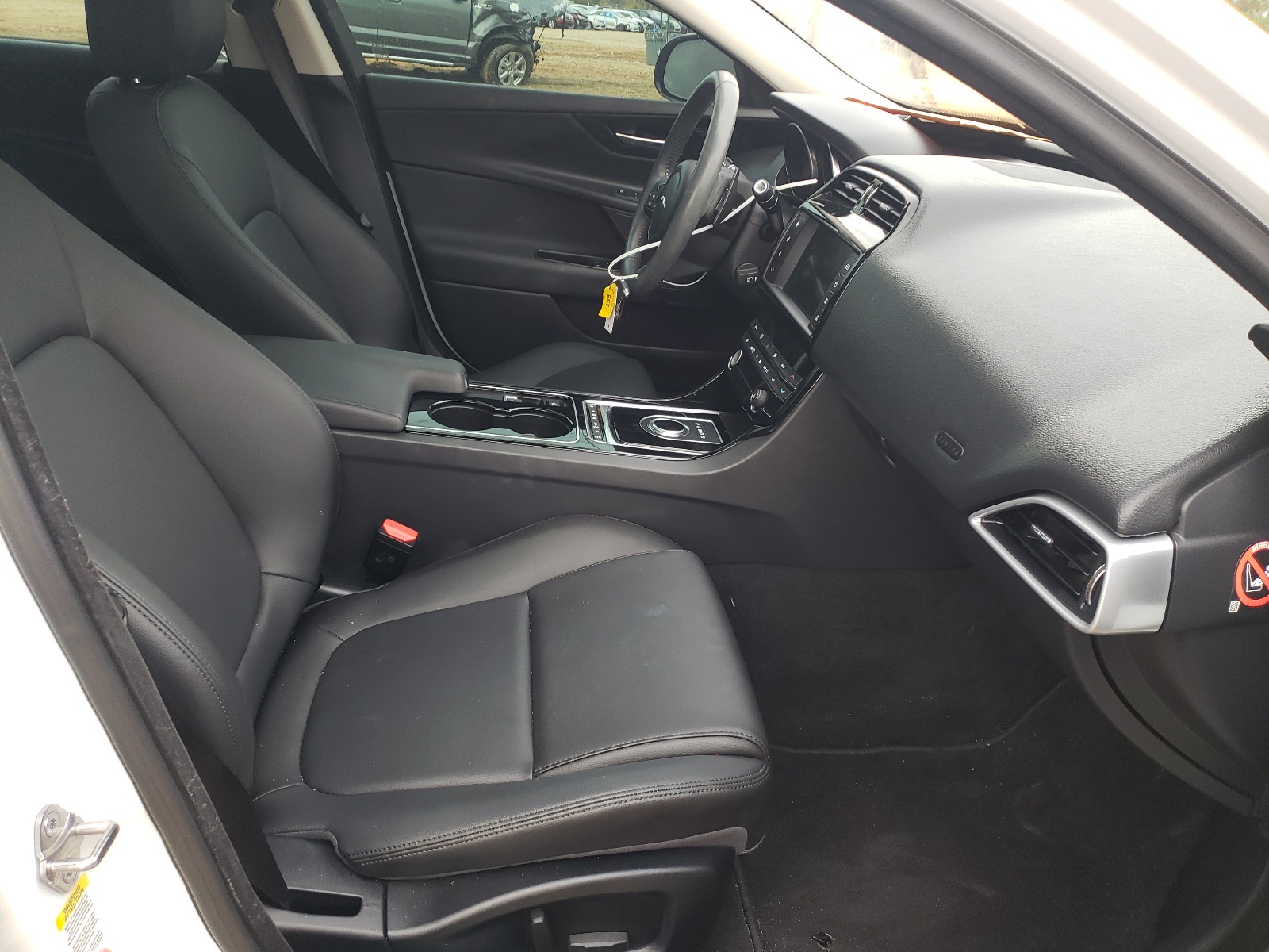 Photo 5 from auction – 2017 JAGUAR XE PREMIUM with VIN SAJAD4BG4HA974579