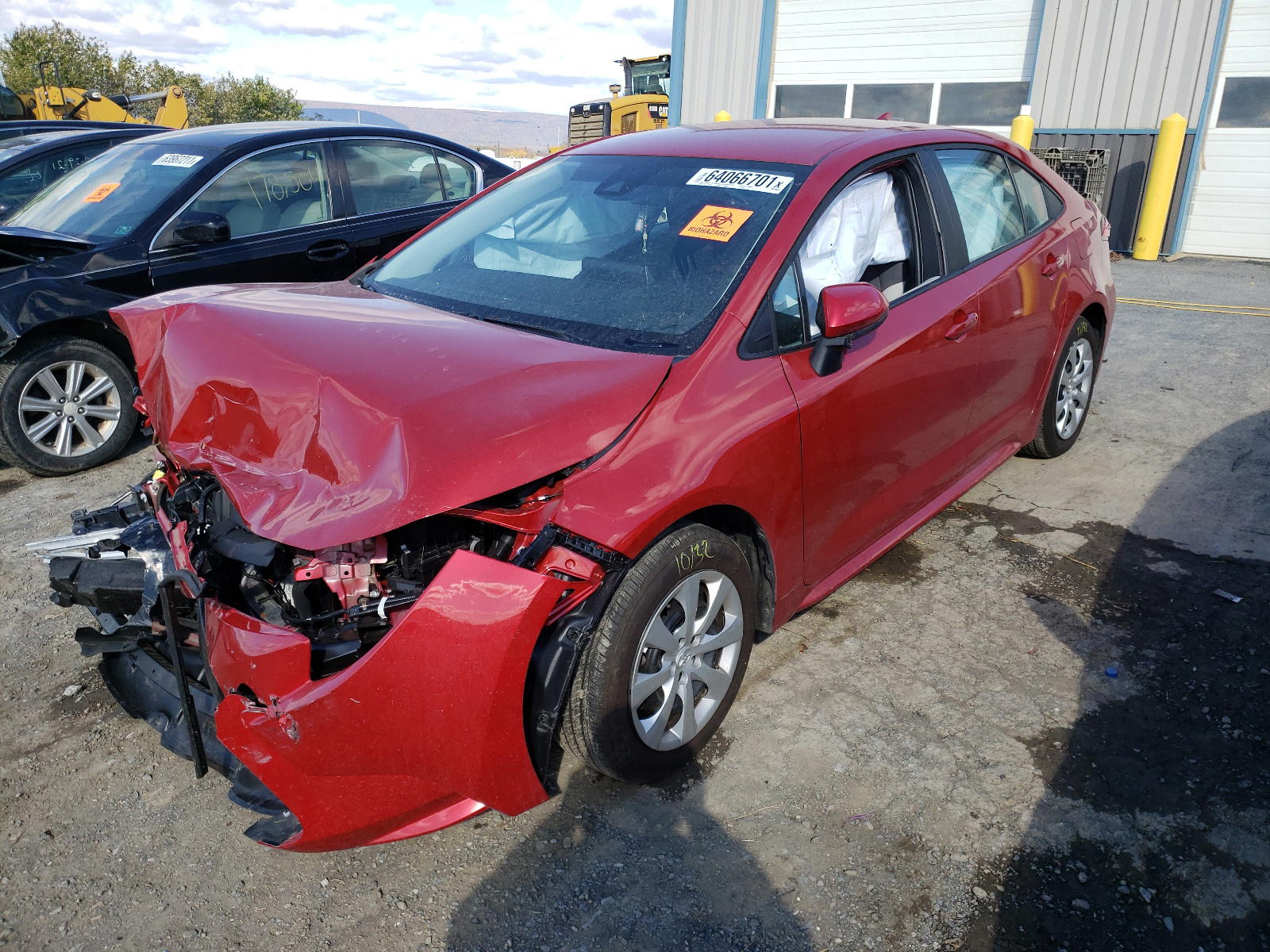 Photo 2 from auction – 2020 TOYOTA COROLLA LE with VIN 5YFEPRAE6LP080401
