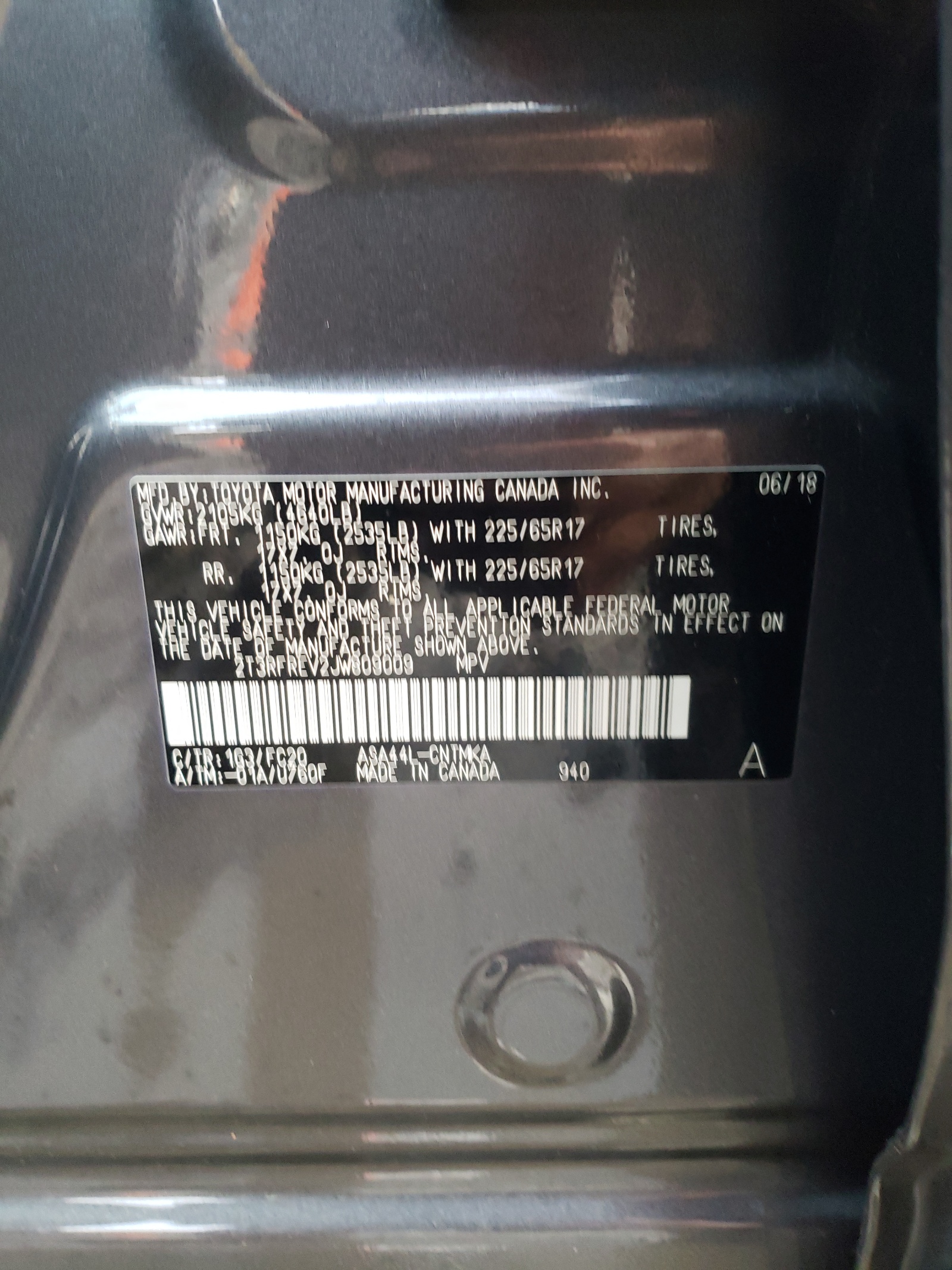 Photo 10 from auction – 2018 TOYOTA RAV4 ADVEN with VIN 2T3RFREV2JW809009