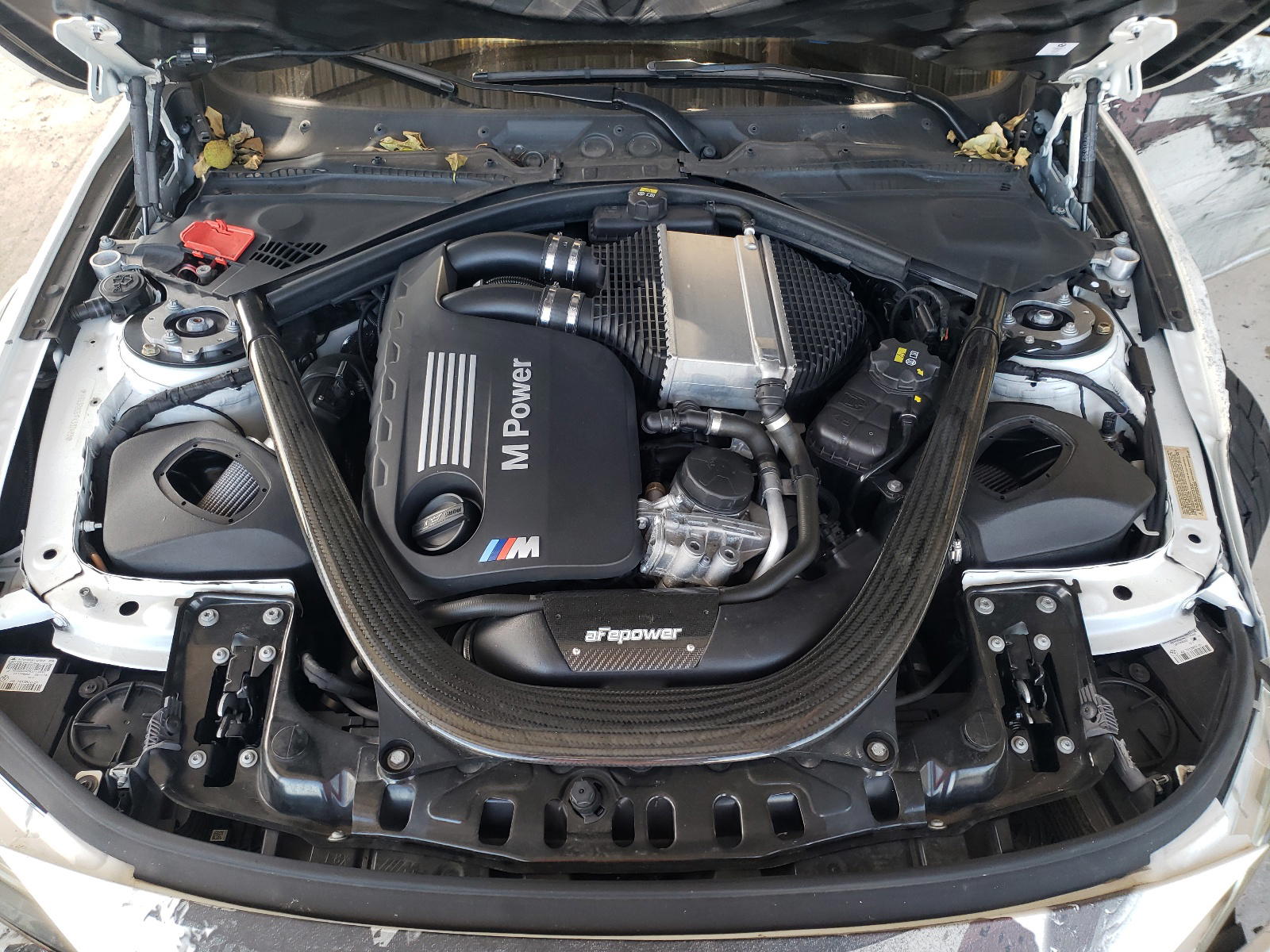 Photo 7 from auction – 2015 BMW M4 with VIN WBS3R9C51FK332498