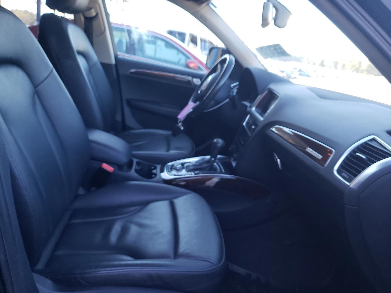 Photo 5 from auction – 2012 AUDI Q5 PREMIUM with VIN WA1LFAFP0CA061766
