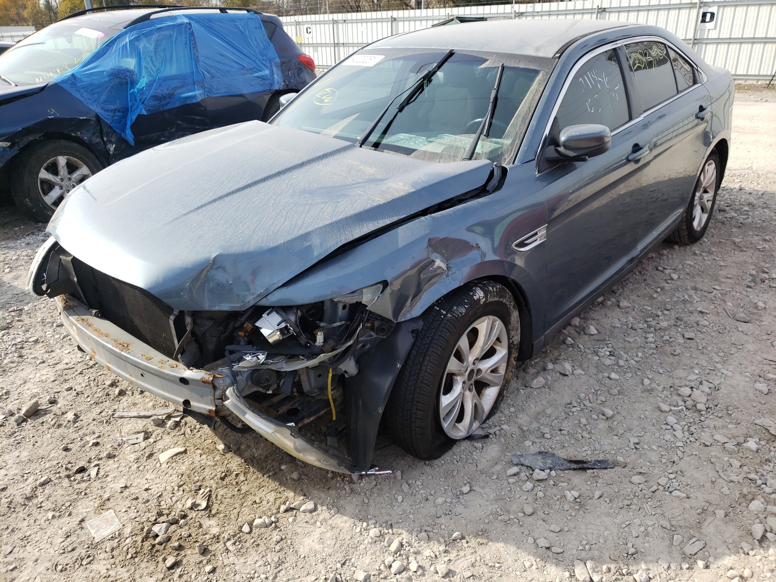 Photo 2 from auction – 2010 FORD TAURUS SEL with VIN 1FAHP2EW3AG152649