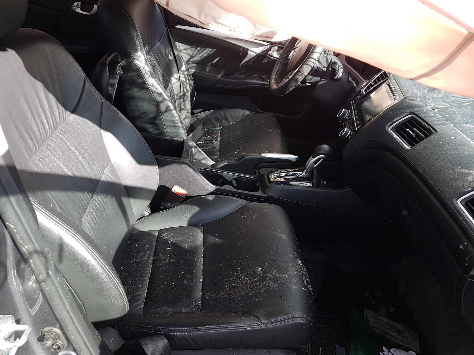 Photo 5 from auction – 2015 HONDA CIVIC SE with VIN 2HGFB2F76FH017573