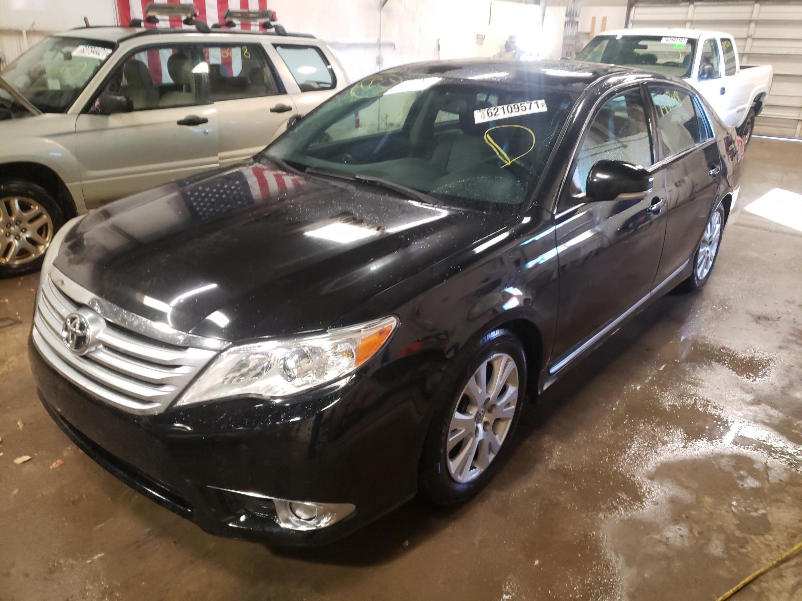 Photo 2 from auction – 2012 TOYOTA AVALON BAS with VIN 4T1BK3DB4CU443129