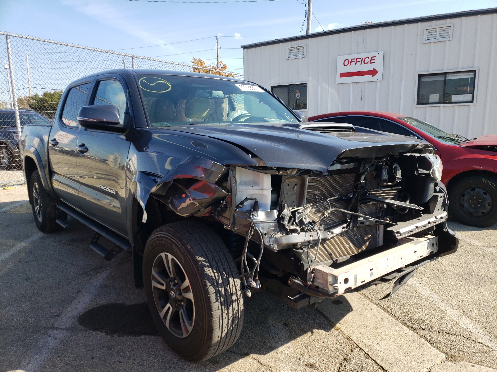 TOYOTA TACOMA DOU 2017 with VIN 3TMCZ5AN2HM073096 - Photo from auction