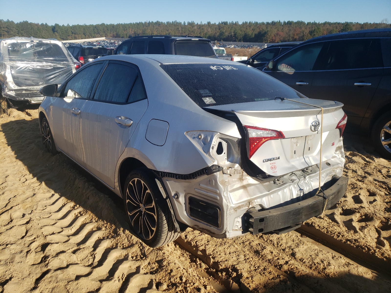 Photo 3 from auction – 2015 TOYOTA COROLLA L with VIN 2T1BURHE8FC264700