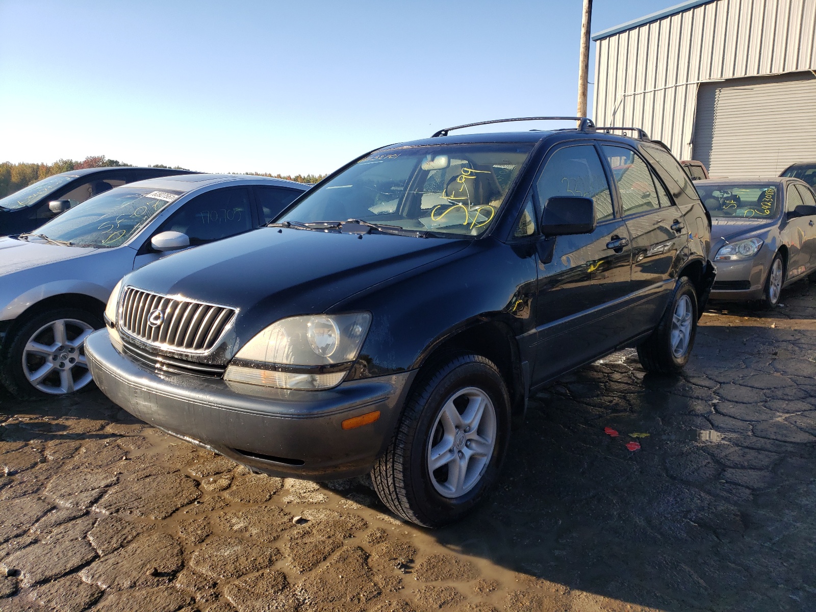 Photo 2 from auction – 1999 LEXUS RX 300 with VIN JT6GF10UXX0012034