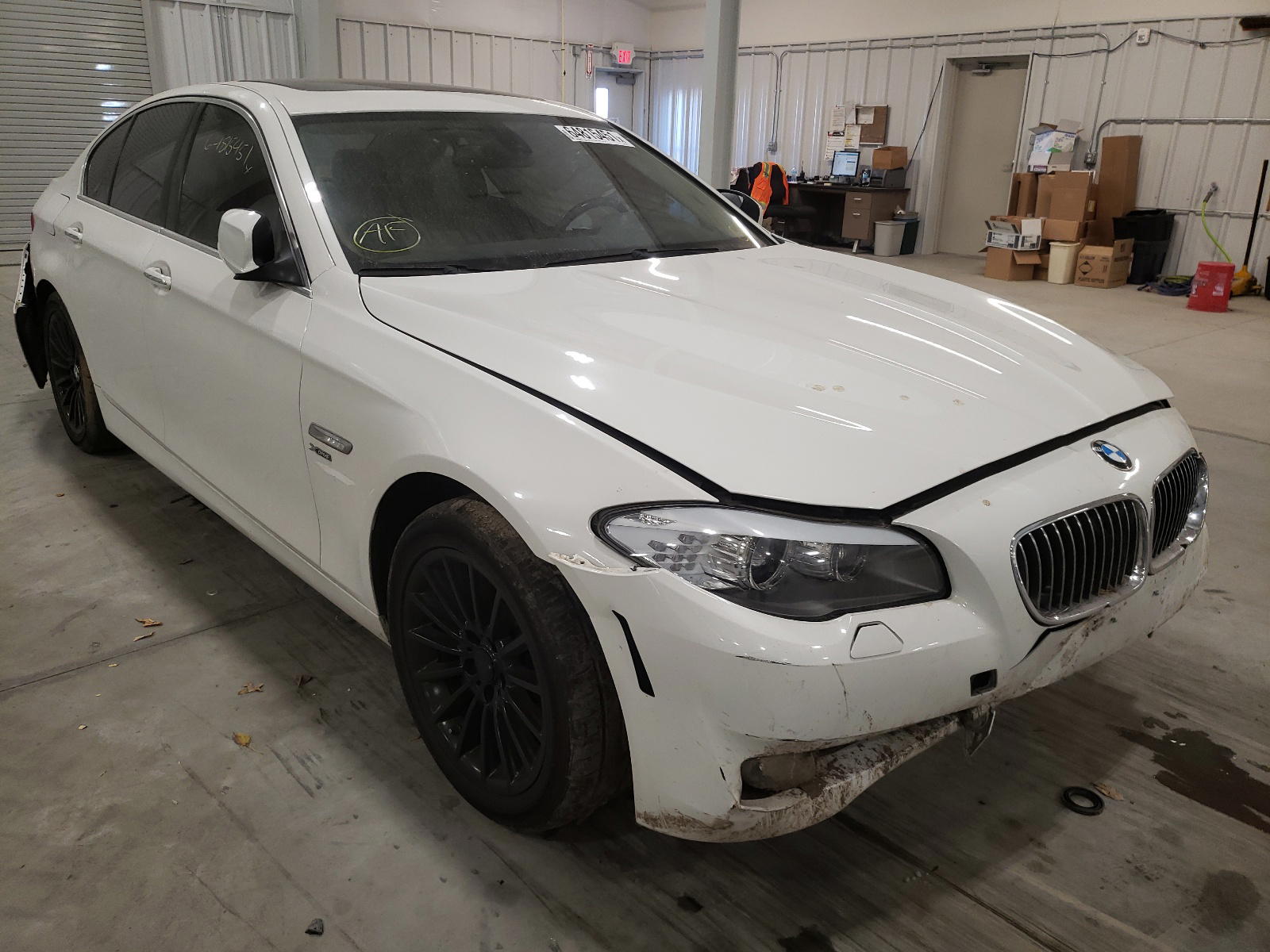 BMW 535 XI 2011 with VIN WBAFU7C57BC872205 - Photo from auction