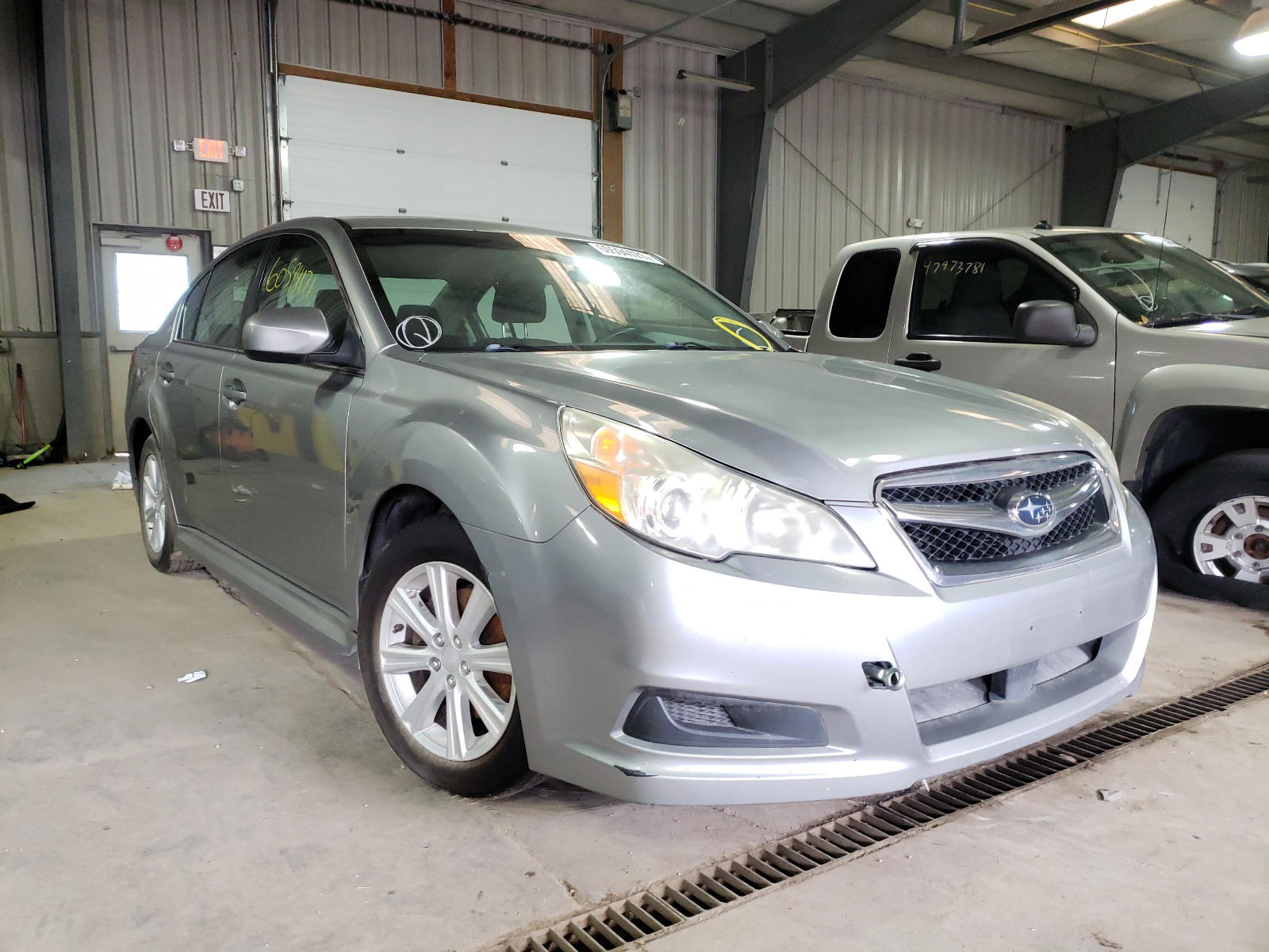 SUBARU LEGACY 2.5 2011 with VIN 4S3BMBF67B3233699 - Photo from auction
