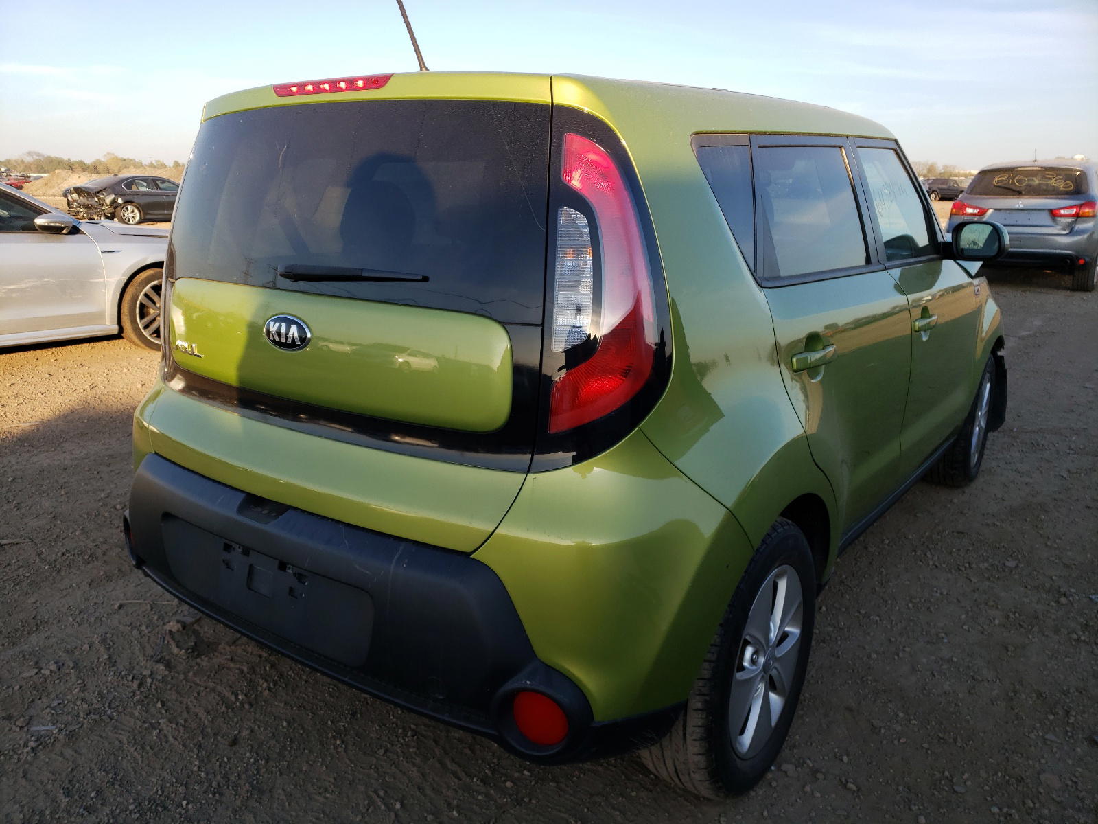 Photo 4 from auction – 2016 KIA SOUL with VIN KNDJN2A22G7827047