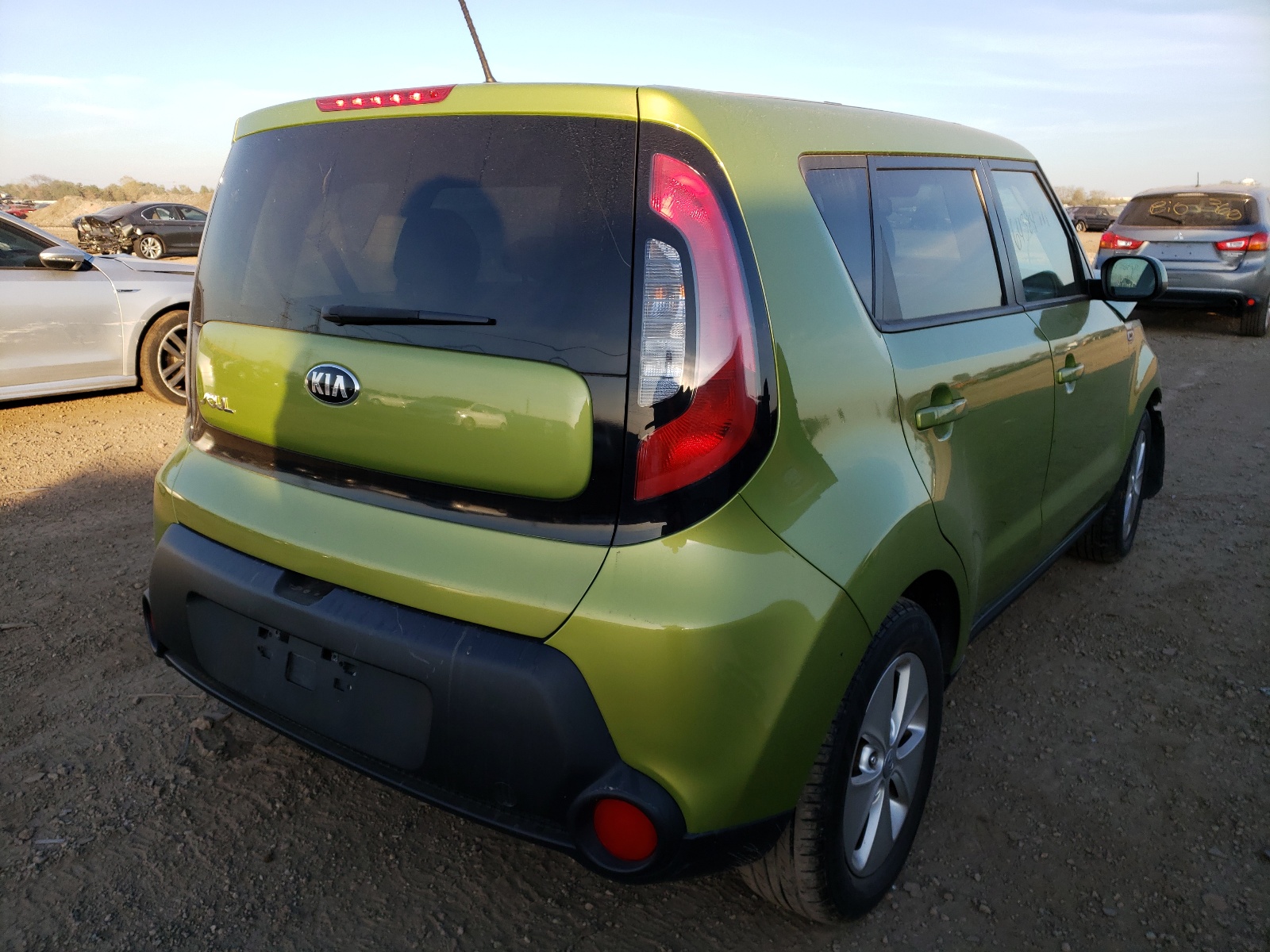 Zdjęcie 4 z aukcji – 2016 KIA SOUL z VIN KNDJN2A22G7827047