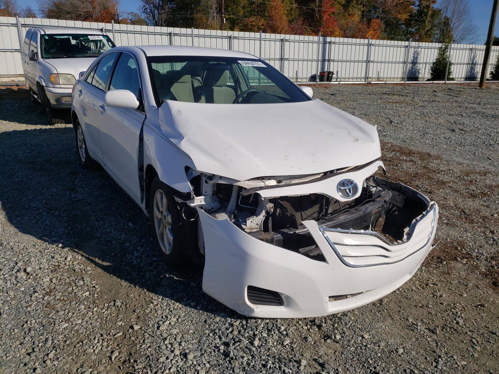 TOYOTA CAMRY BASE 2011 with VIN 4T1BF3EKXBU632269 - Photo from auction