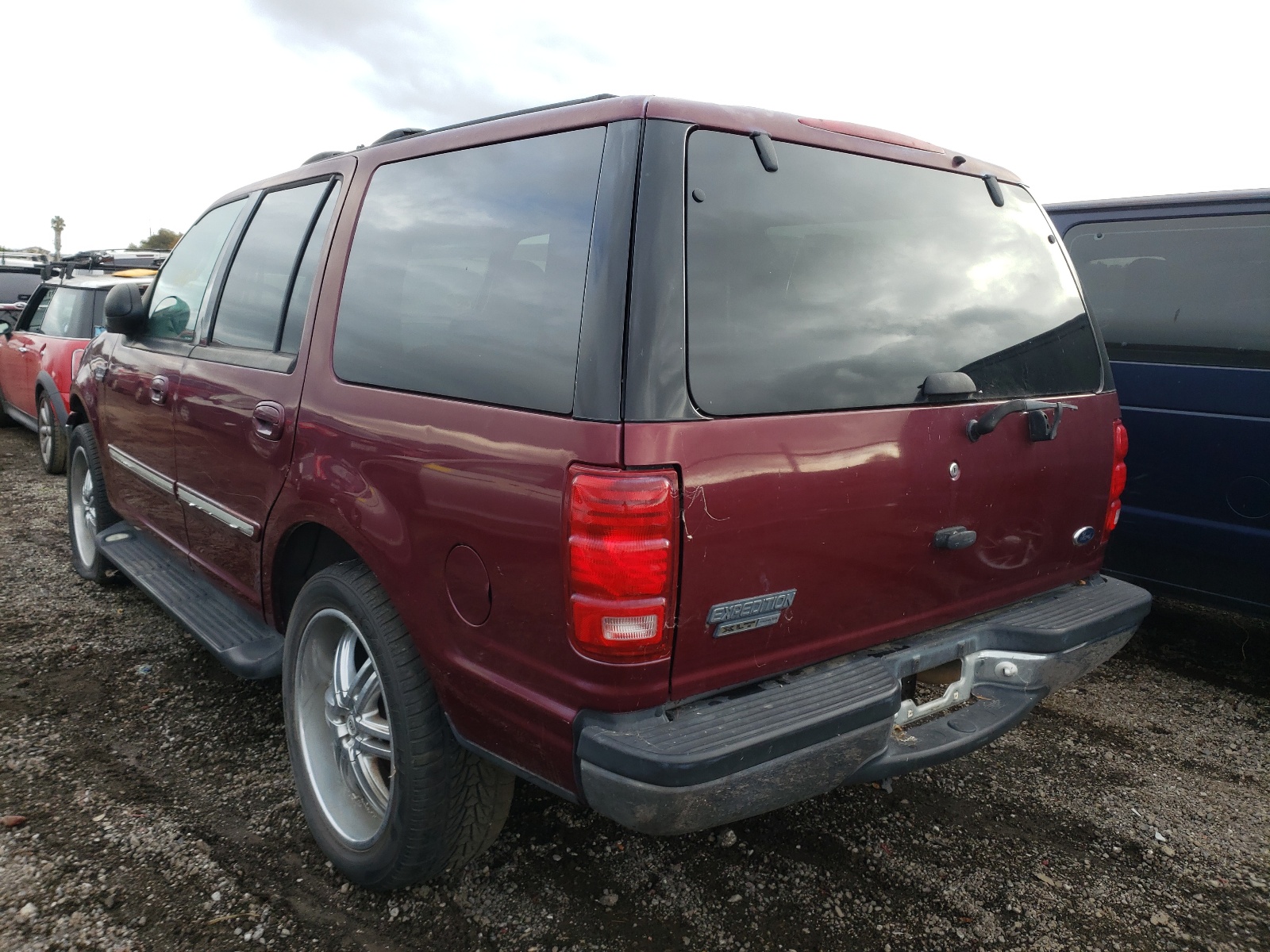 Foto 3 de la subasta – 2001 FORD EXPEDITION con VIN 1FMRU16W11LB80856
