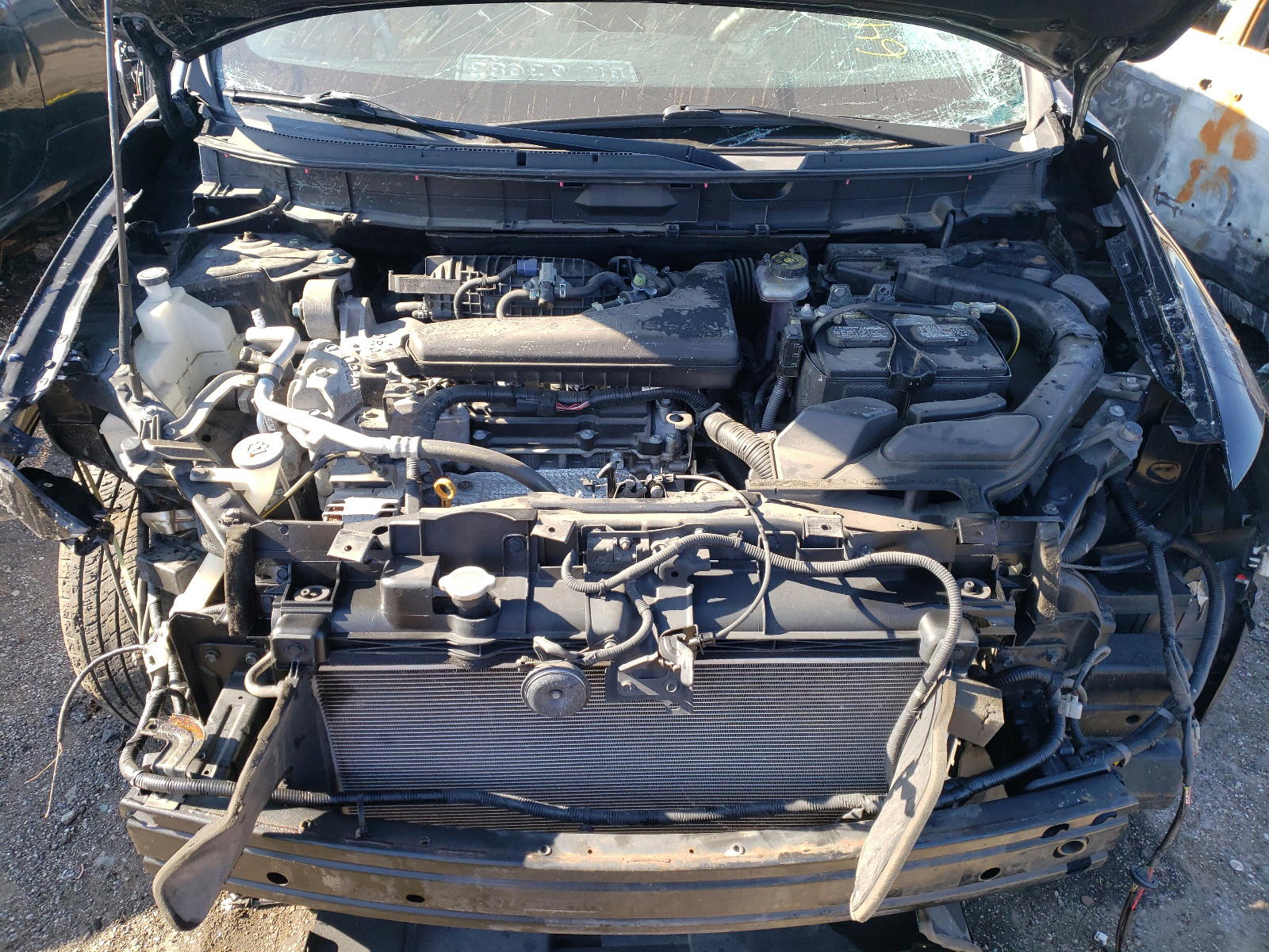 Photo 7 from auction – 2015 NISSAN ROGUE S with VIN KNMAT2MT7FP586451
