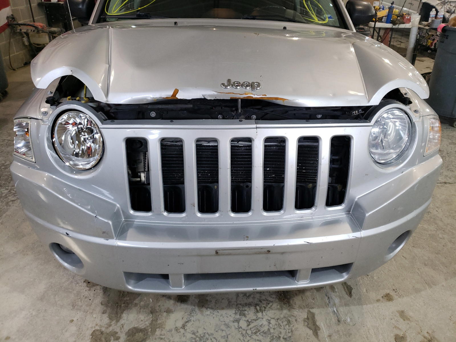 Photo 9 from auction – 2010 JEEP COMPASS SP with VIN 1J4NT4FB7AD506460