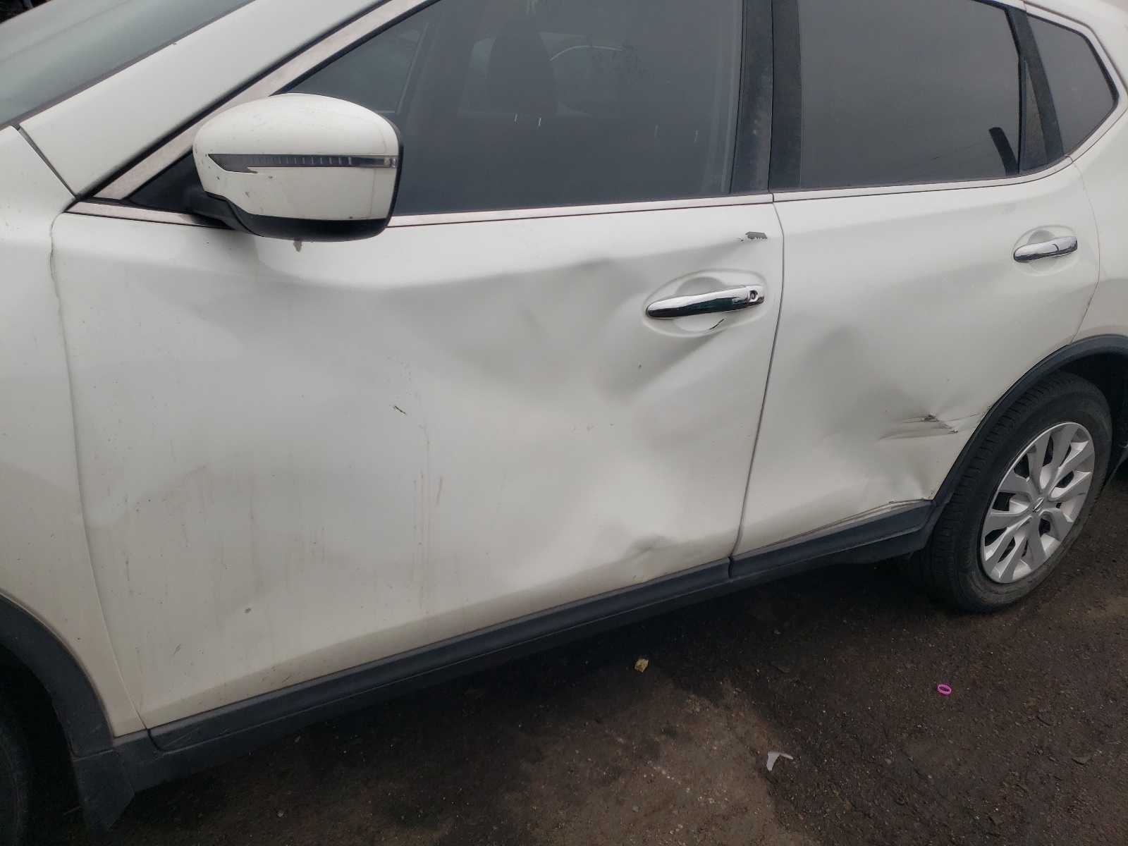Photo 10 from auction – 2016 NISSAN ROGUE S with VIN KNMAT2MV8GP706373