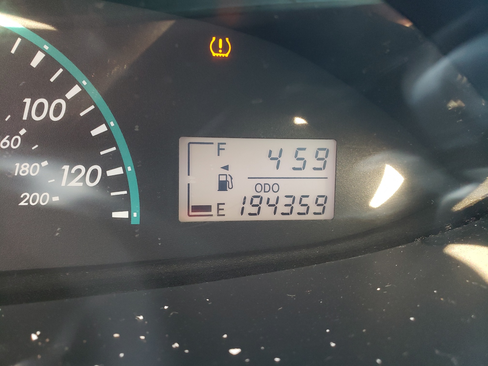 Photo 8 from auction – 2010 TOYOTA YARIS with VIN JTDBT4K36A1362814