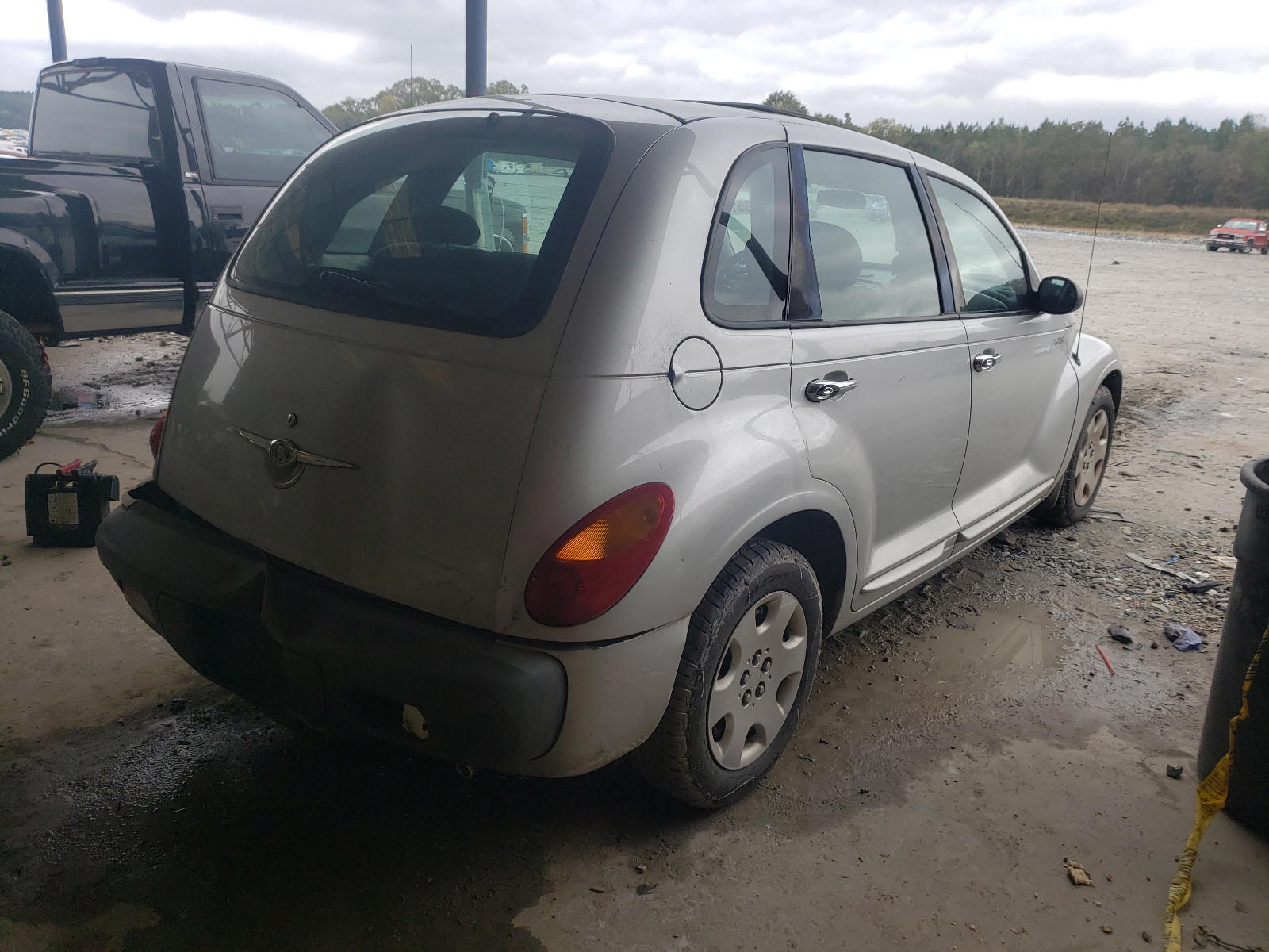 Photo 4 from auction – 2003 CHRYSLER PT CRUISER with VIN 3C4FY48B93T541992