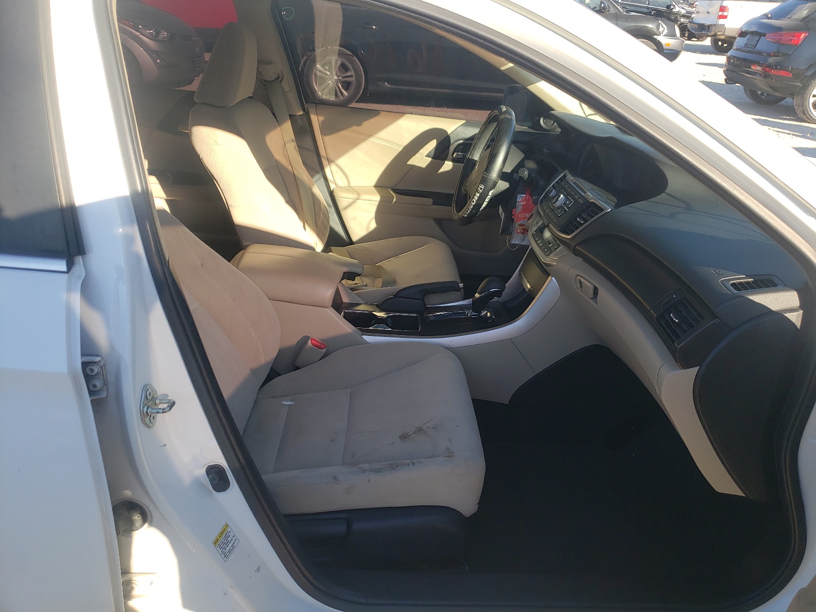 Photo 5 from auction – 2014 HONDA ACCORD EX with VIN 1HGCR2F79EA195540