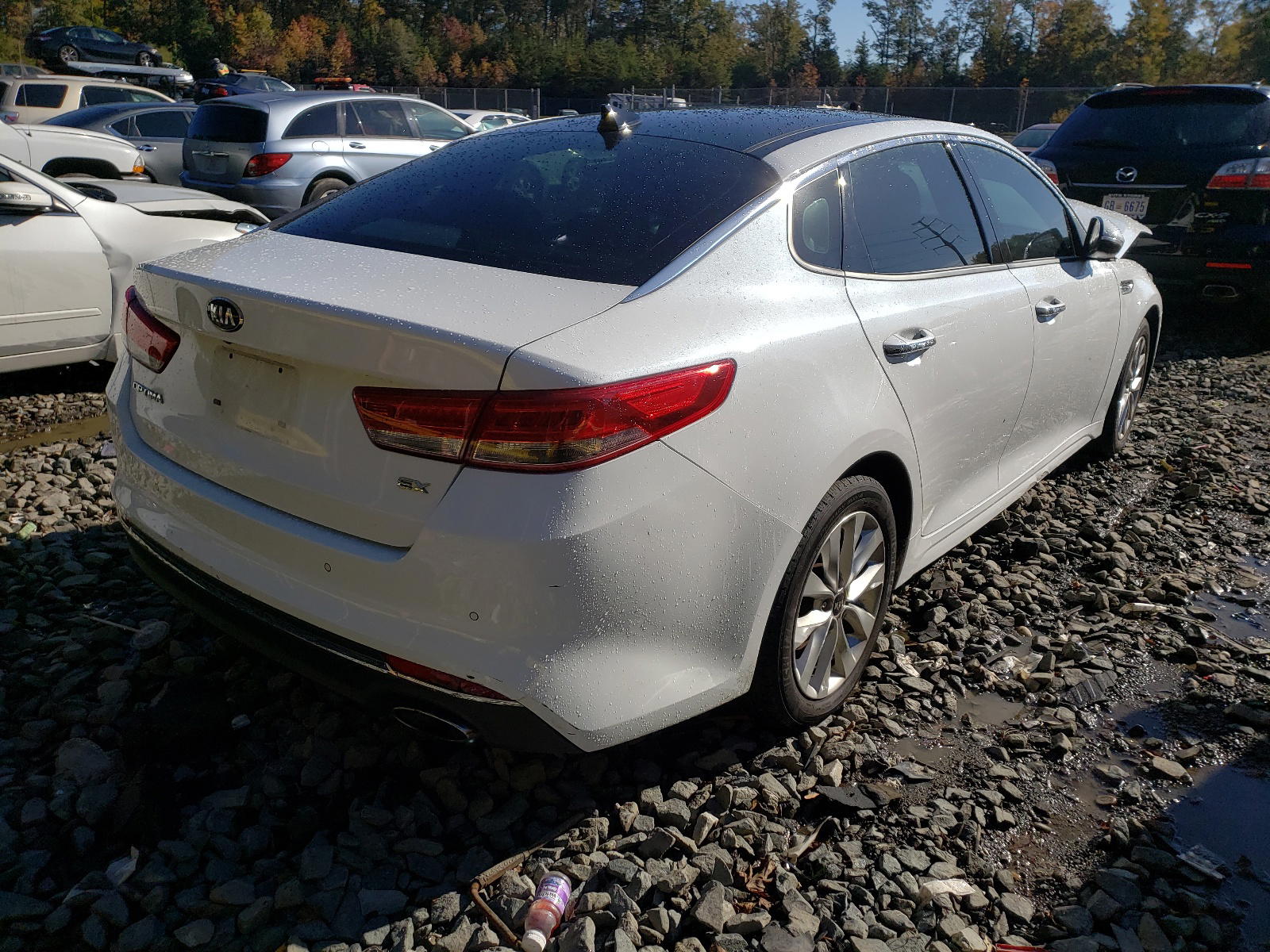 Photo 4 from auction – 2016 KIA OPTIMA EX with VIN 5XXGU4L37GG091972