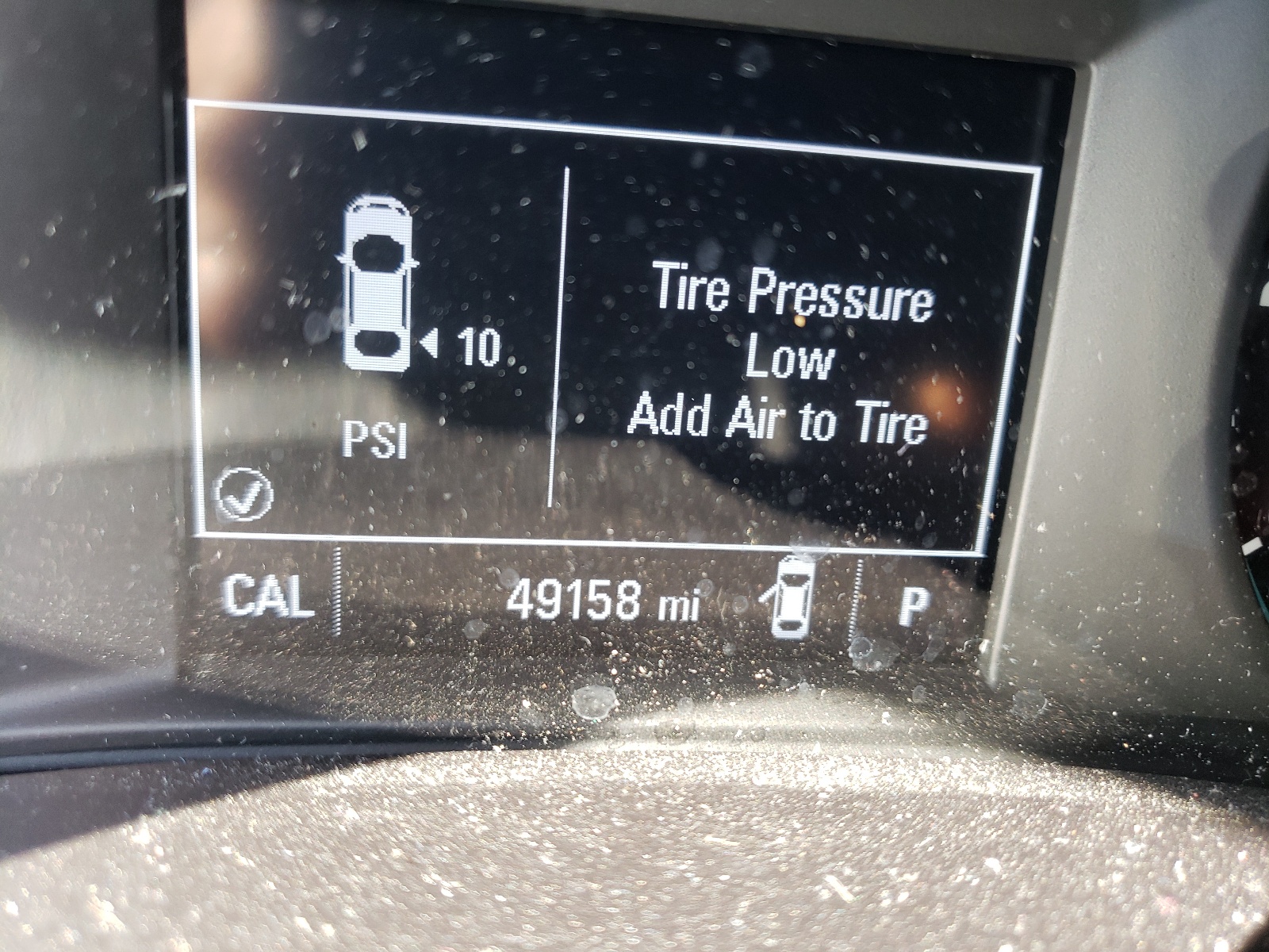 Photo 8 from auction – 2020 CHEVROLET MALIBU LT with VIN 1G1ZD5ST2LF090875