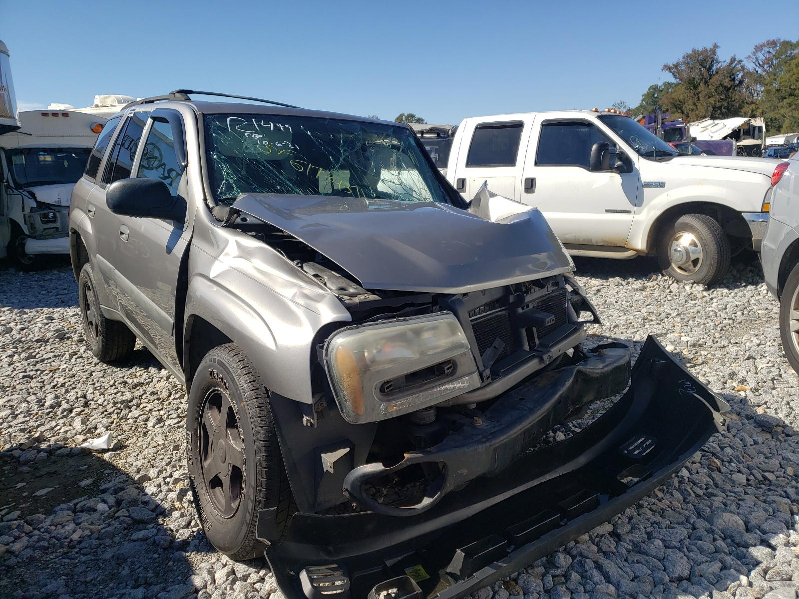 CHEVROLET TRAILBLAZE 2005 with VIN 1GNDT13S852307902 - Photo from auction
