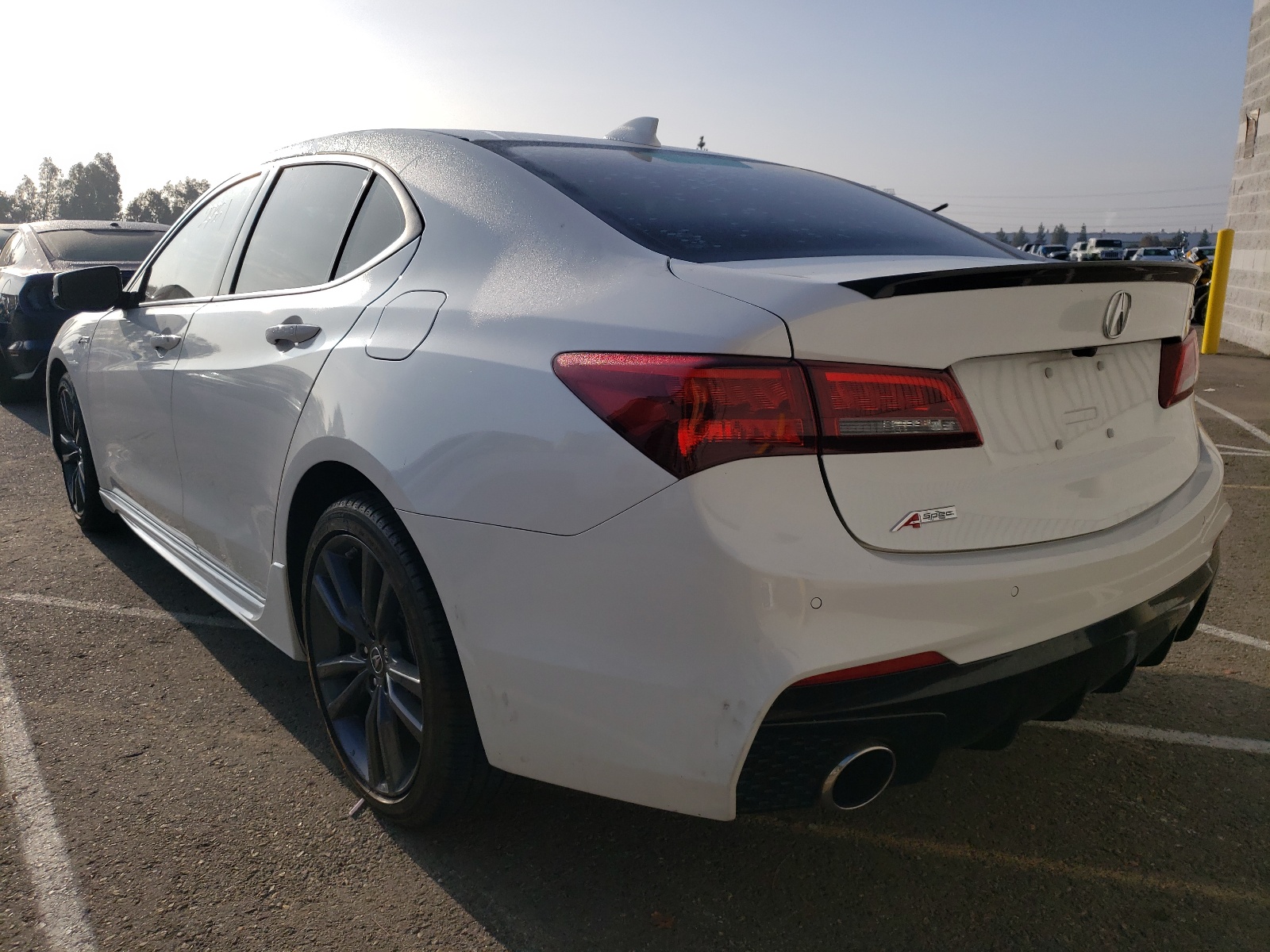 Photo 3 from auction – 2019 ACURA TLX TECHNO with VIN 19UUB2F69KA009037