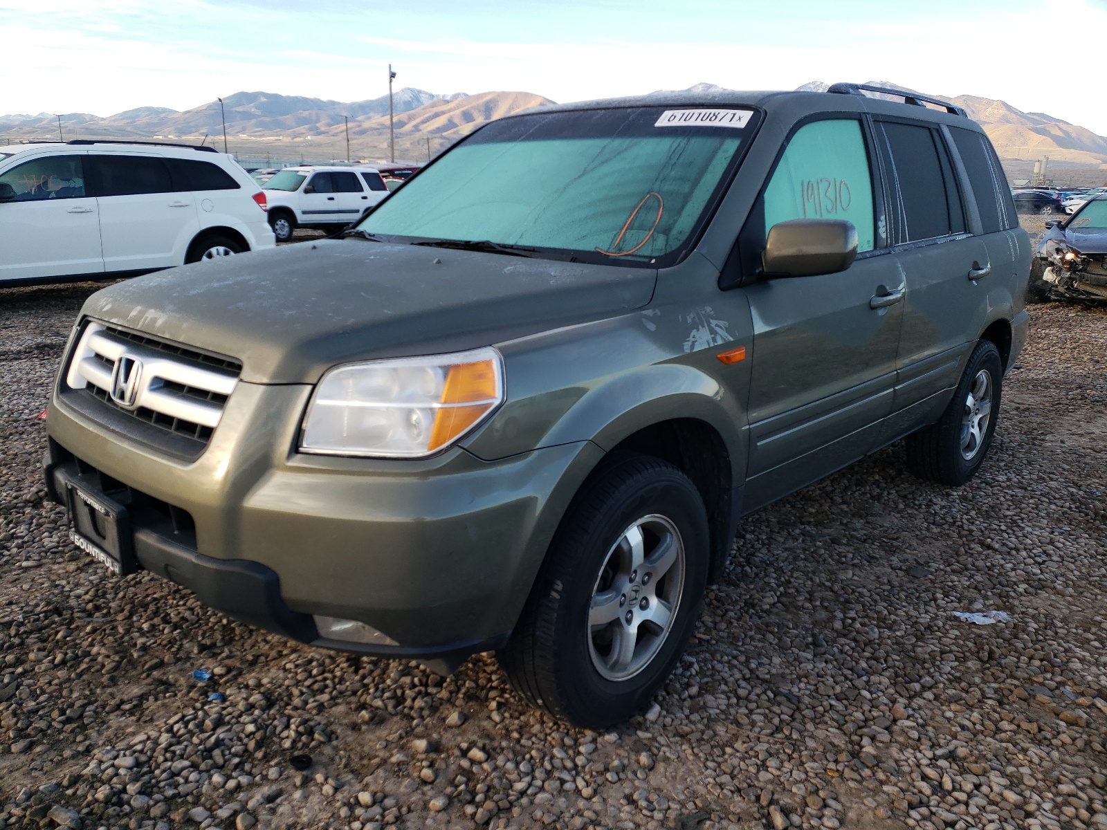 Photo 2 from auction – 2007 HONDA PILOT EX with VIN 2HKYF184X7H538572