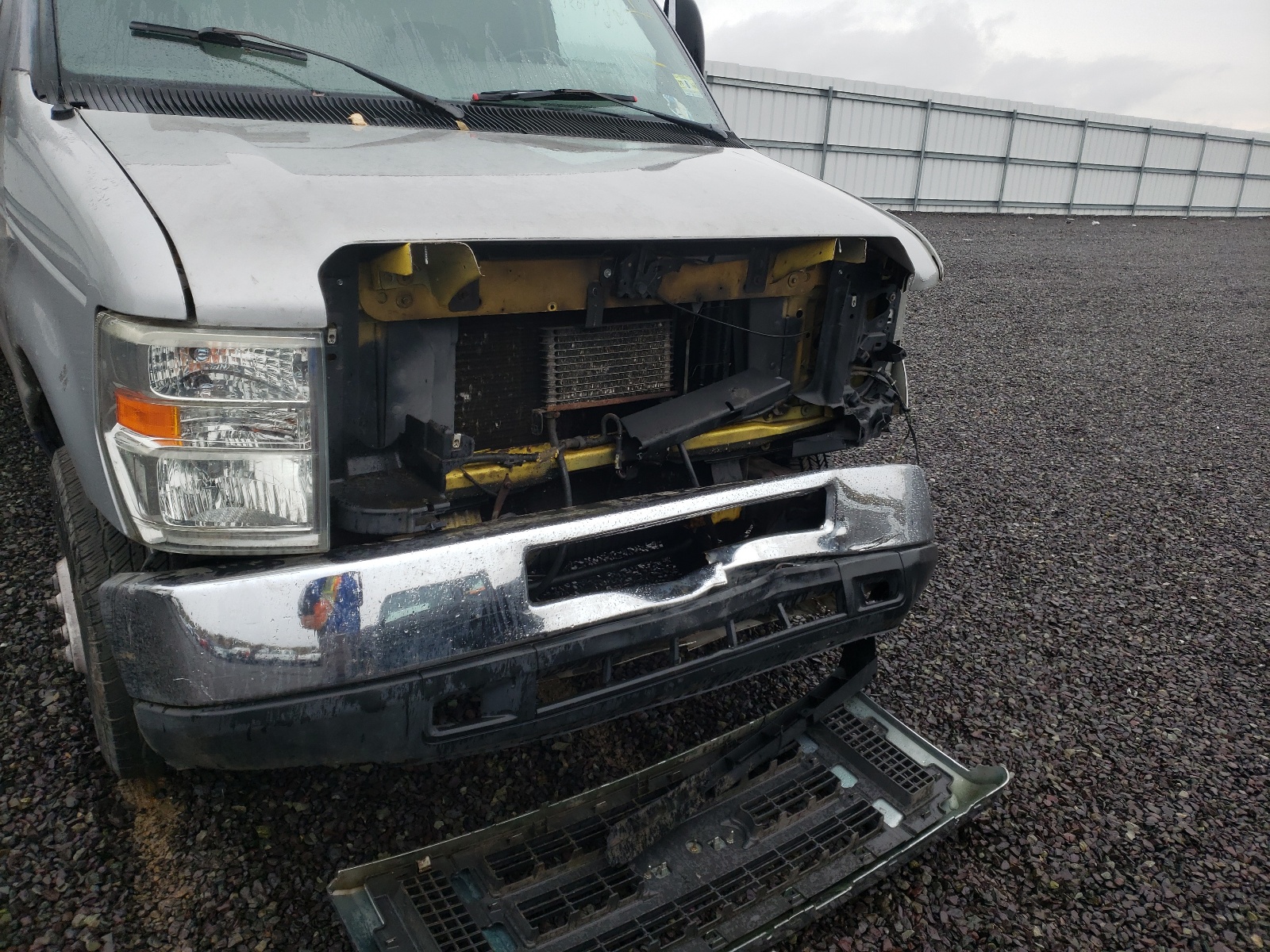 Photo 9 from auction – 1998 FORD F350 with VIN 1FDWE37L3WHA96998