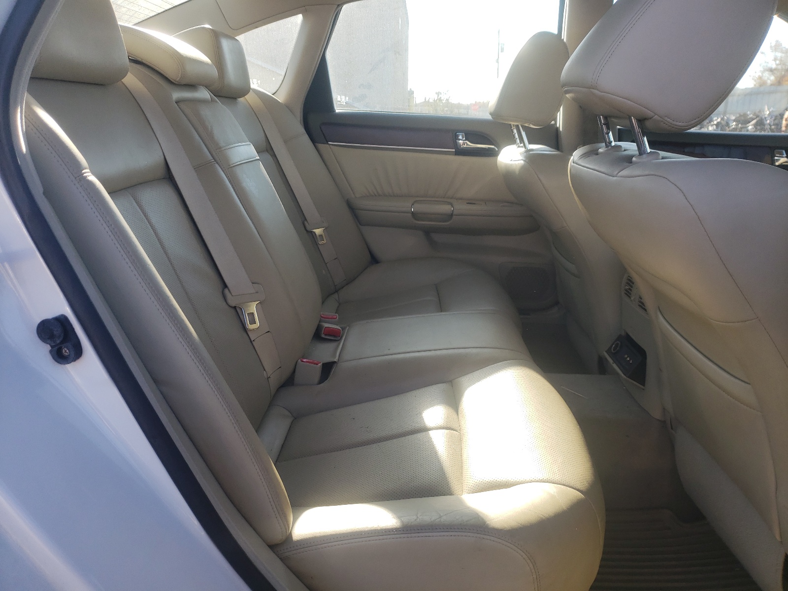 Photo 6 from auction – 2010 INFINITI M35 BASE with VIN JN1CY0AR3AM961840