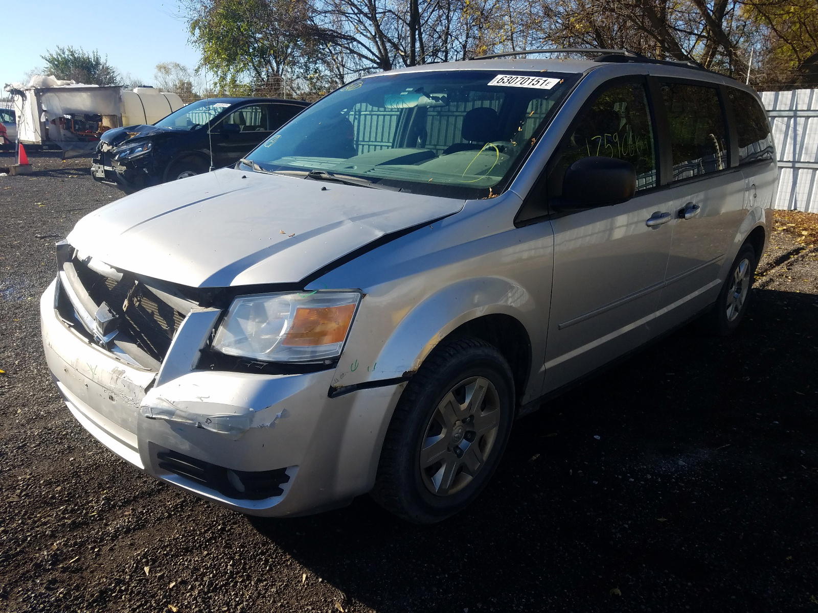 Photo 2 from auction – 2010 DODGE GRAND CARA with VIN 2D4RN4DE4AR313035