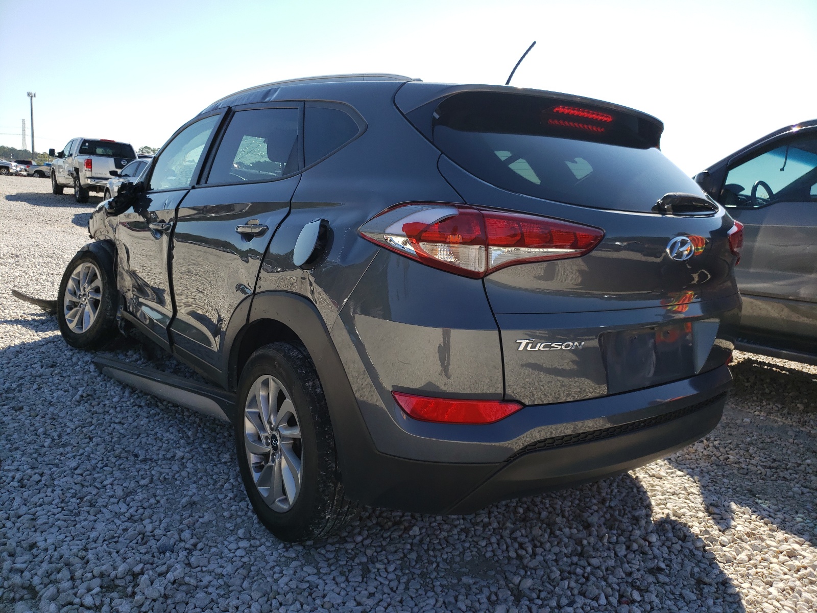 Photo 3 from auction – 2017 HYUNDAI TUCSON LIM with VIN KM8J33A47HU462537