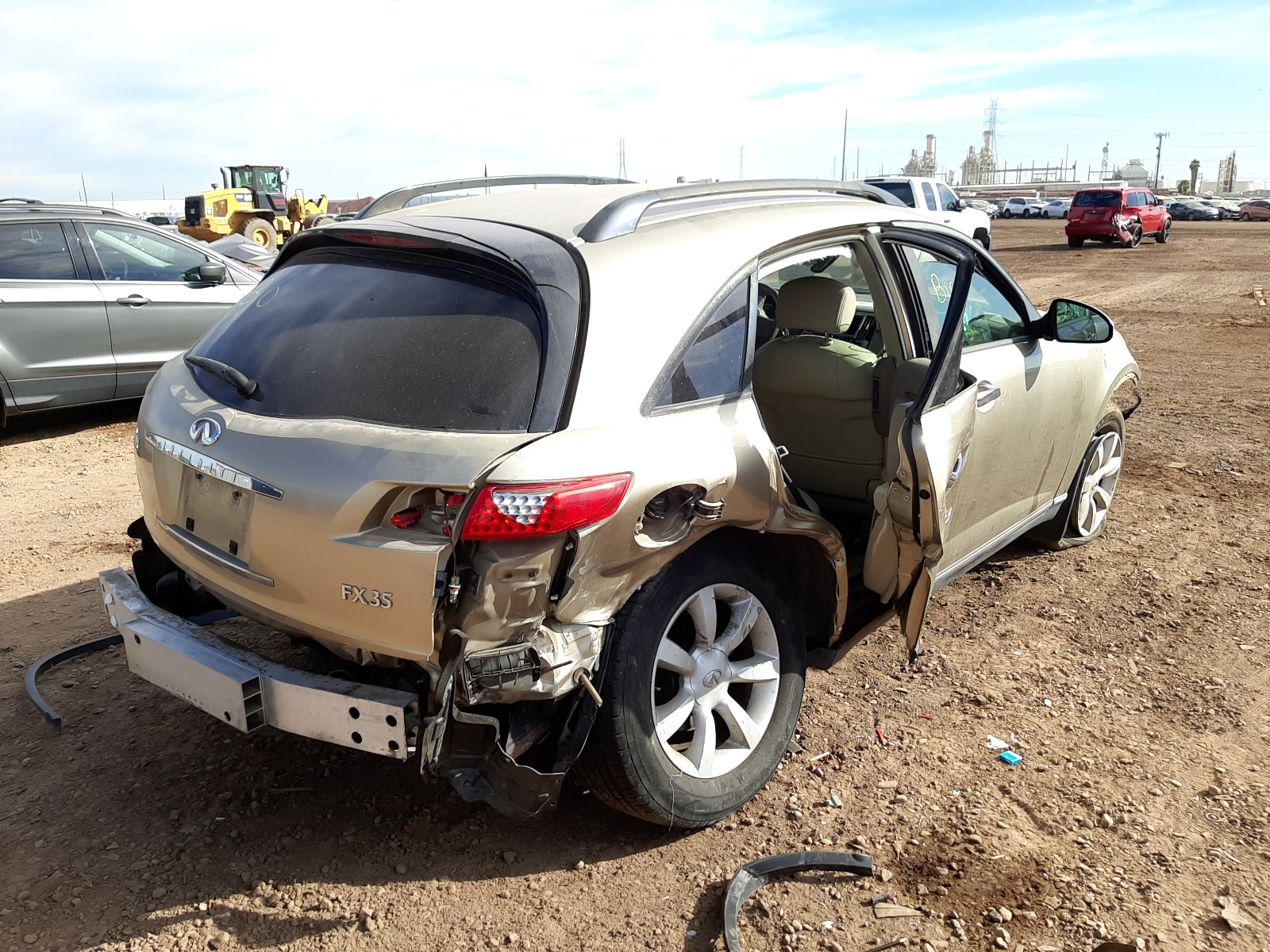 Photo 4 from auction – 2003 INFINITI FX35 with VIN JNRAS08W43X202570