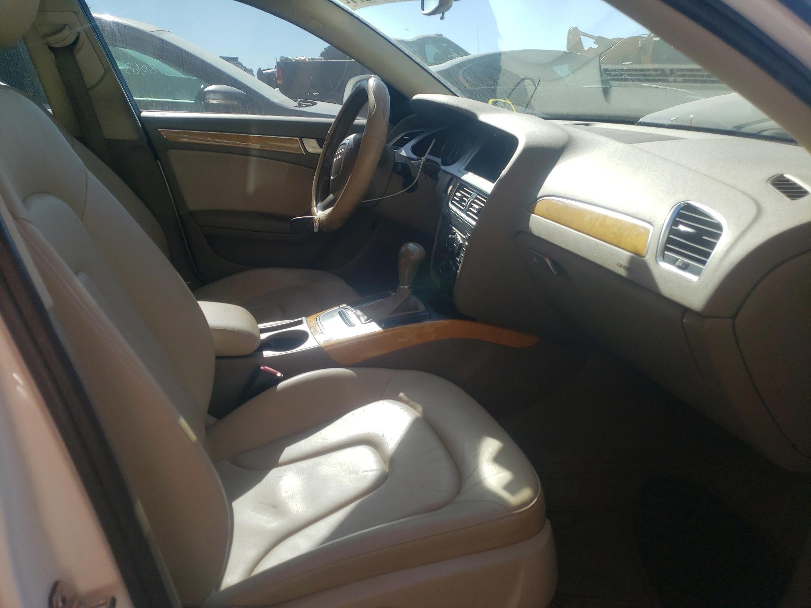Photo 5 from auction – 2010 AUDI A4 PREMIUM with VIN WAUAFAFL9AN064808