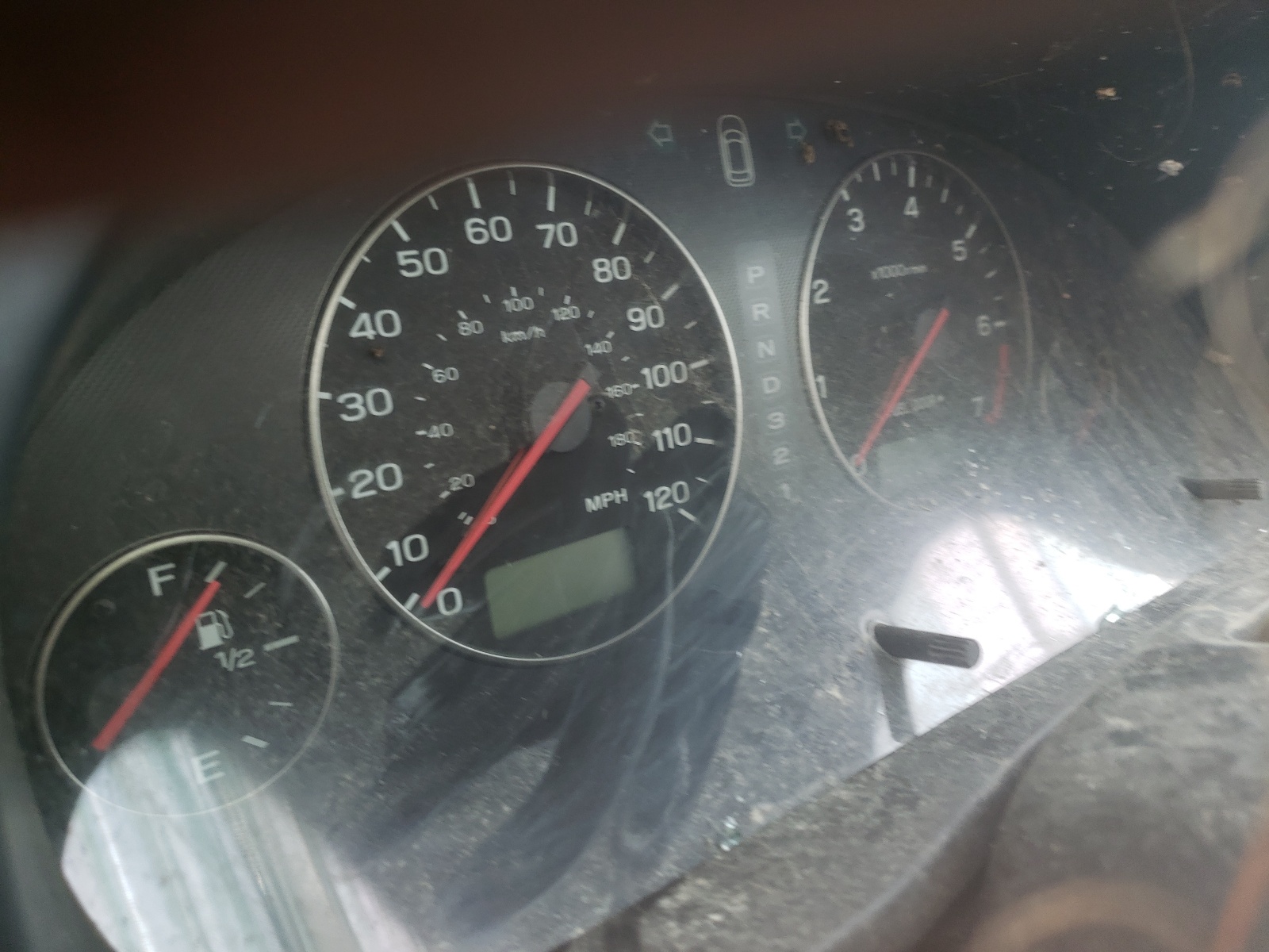 Photo 8 from auction – 2003 SUBARU LEGACY OUT with VIN 4S3BH675137633186