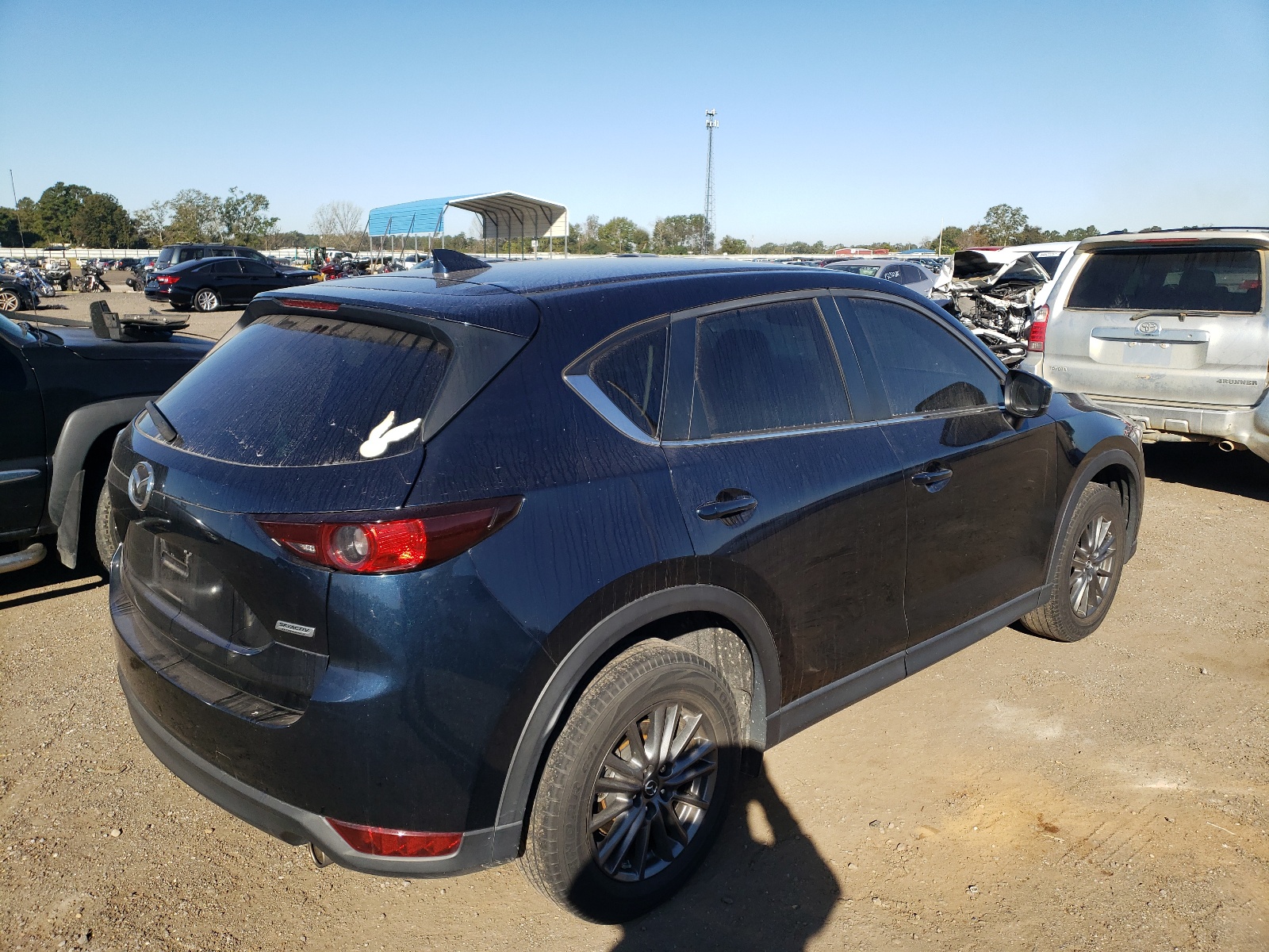 Photo 4 from auction – 2017 MAZDA CX-5 TOURI with VIN JM3KFACLXH0177631