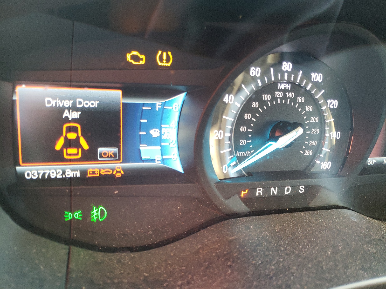 Photo 8 from auction – 2018 FORD FUSION SE with VIN 3FA6P0HD2JR260291