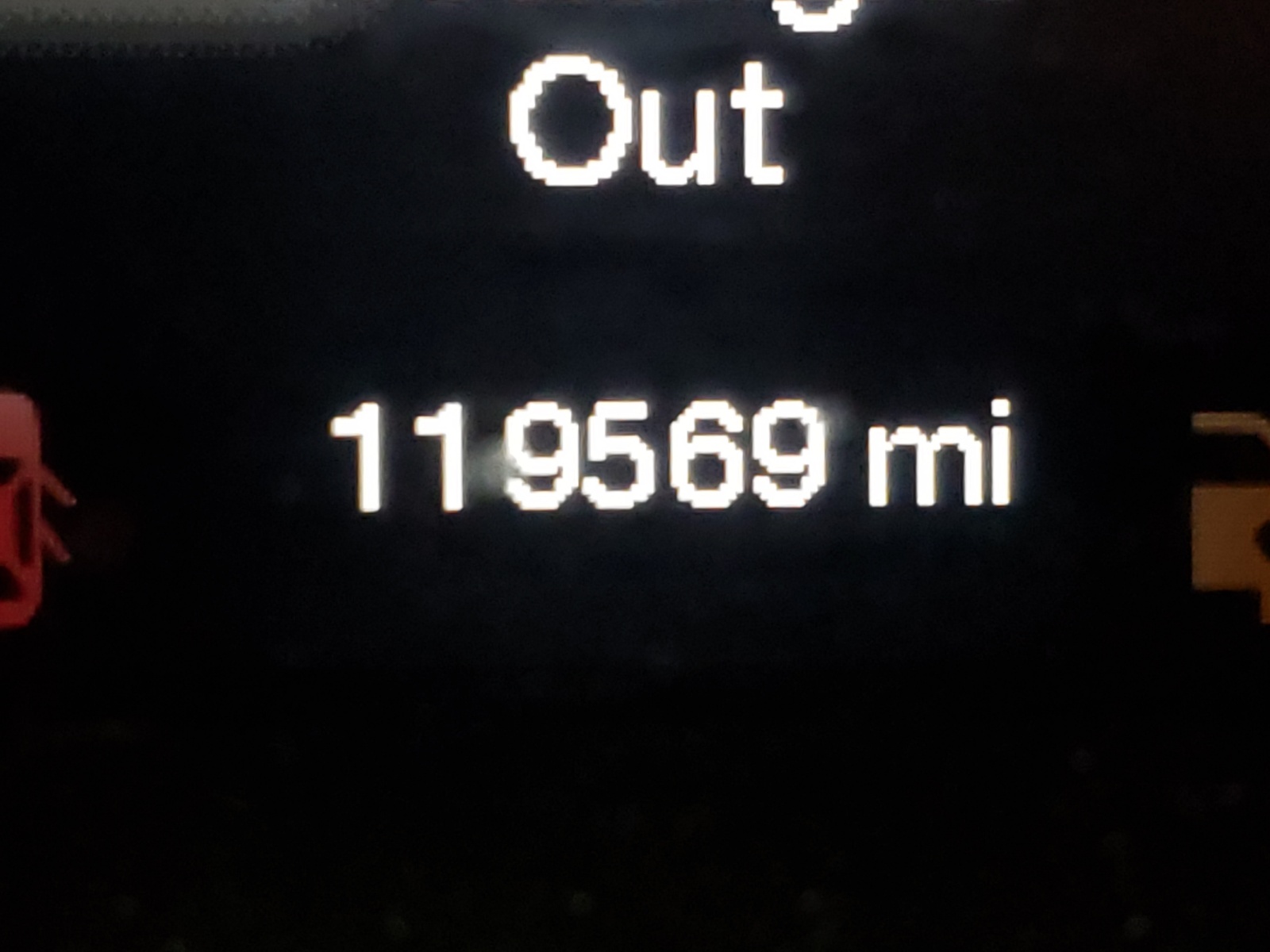 صورة رقم 8 من المزاد - 2015 CHRYSLER 200 LIMITE مع VIN 1C3CCCAB6FN655088