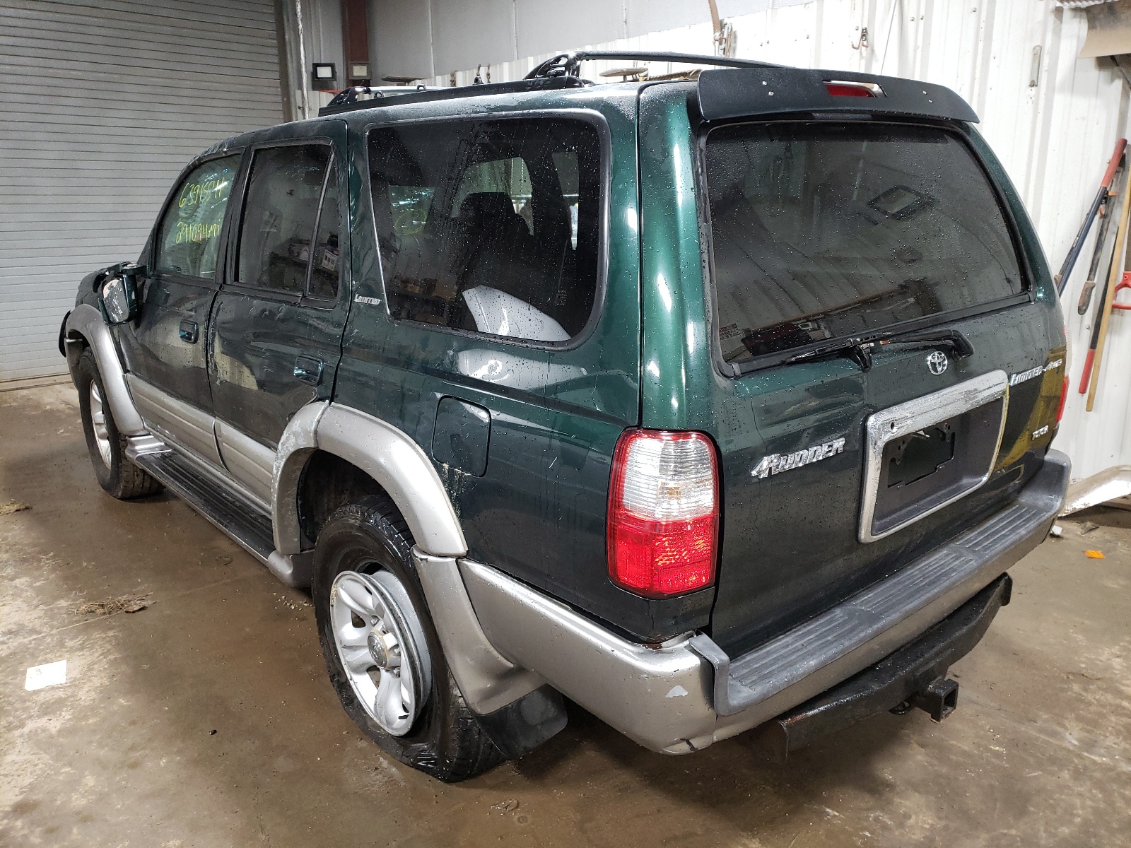 Photo 3 from auction – 2002 TOYOTA 4RUNNER LI with VIN JT3HN87R420361634