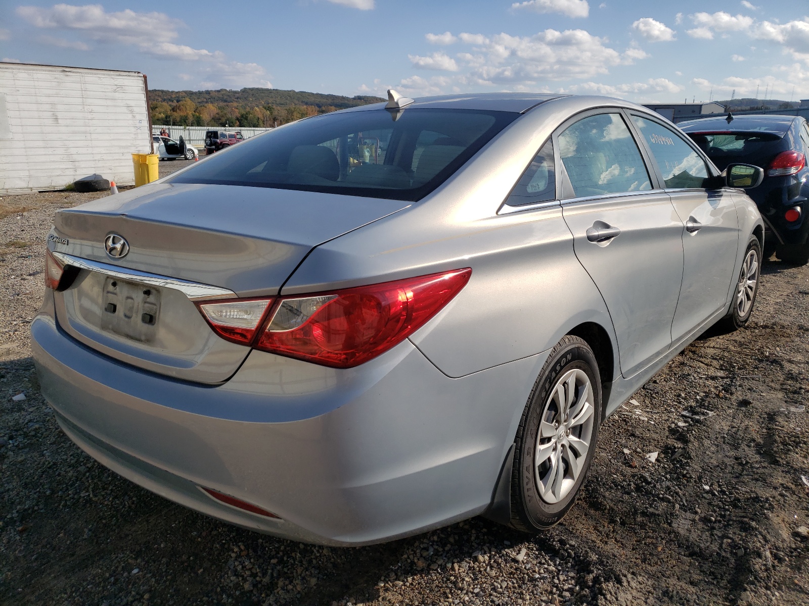 Photo 4 from auction – 2011 HYUNDAI SONATA GLS with VIN 5NPEB4AC0BH142161