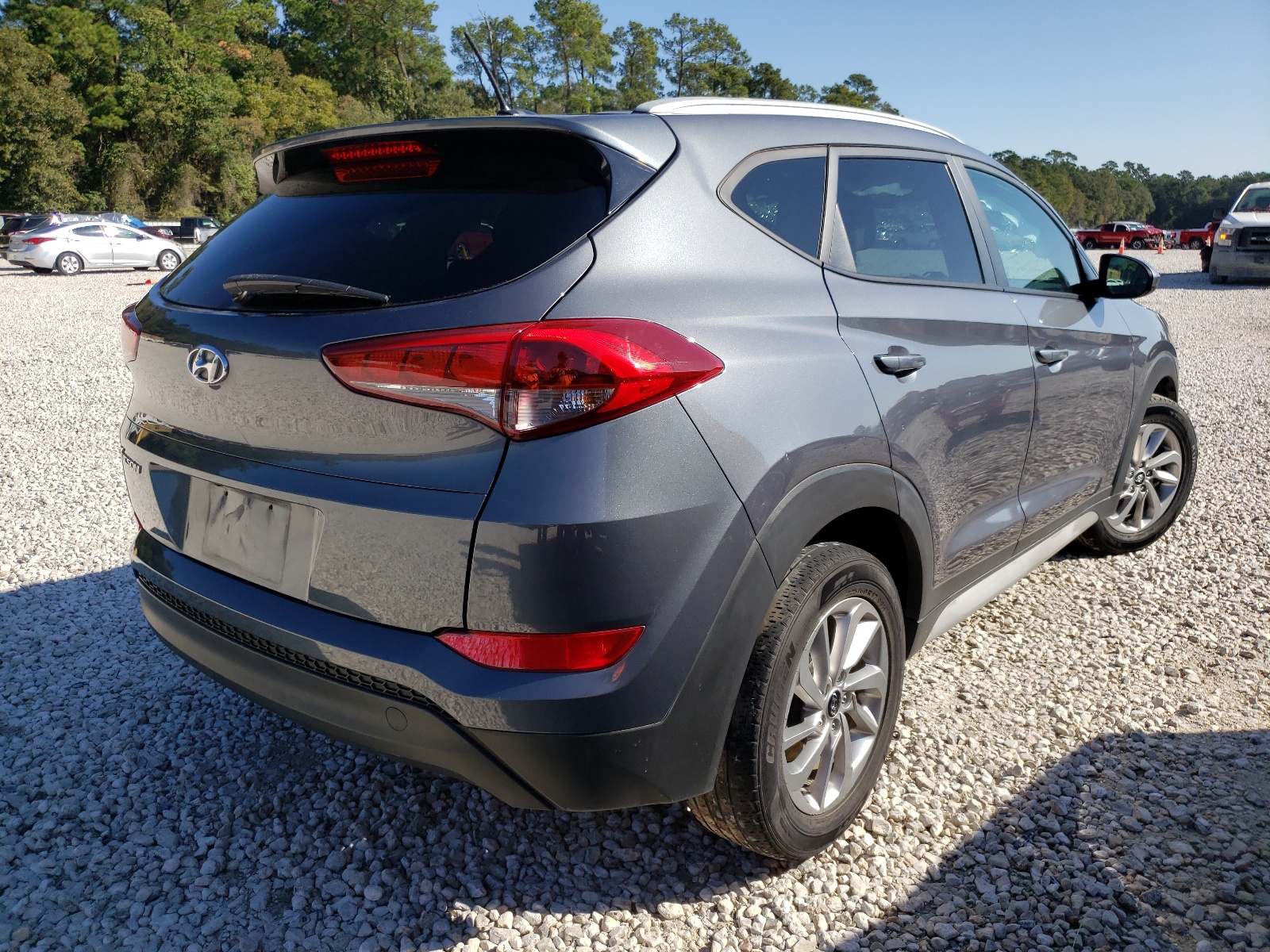 Photo 4 from auction – 2017 HYUNDAI TUCSON LIM with VIN KM8J33A47HU462537