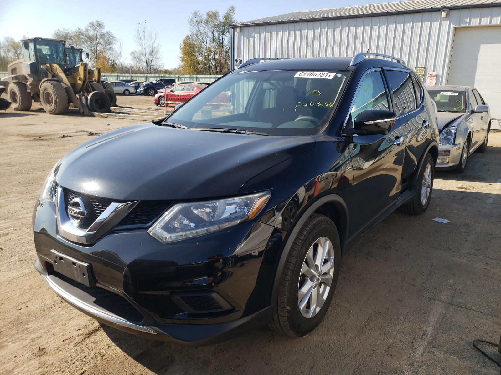 Photo 2 from auction – 2015 NISSAN ROGUE S with VIN KNMAT2MT8FP562563