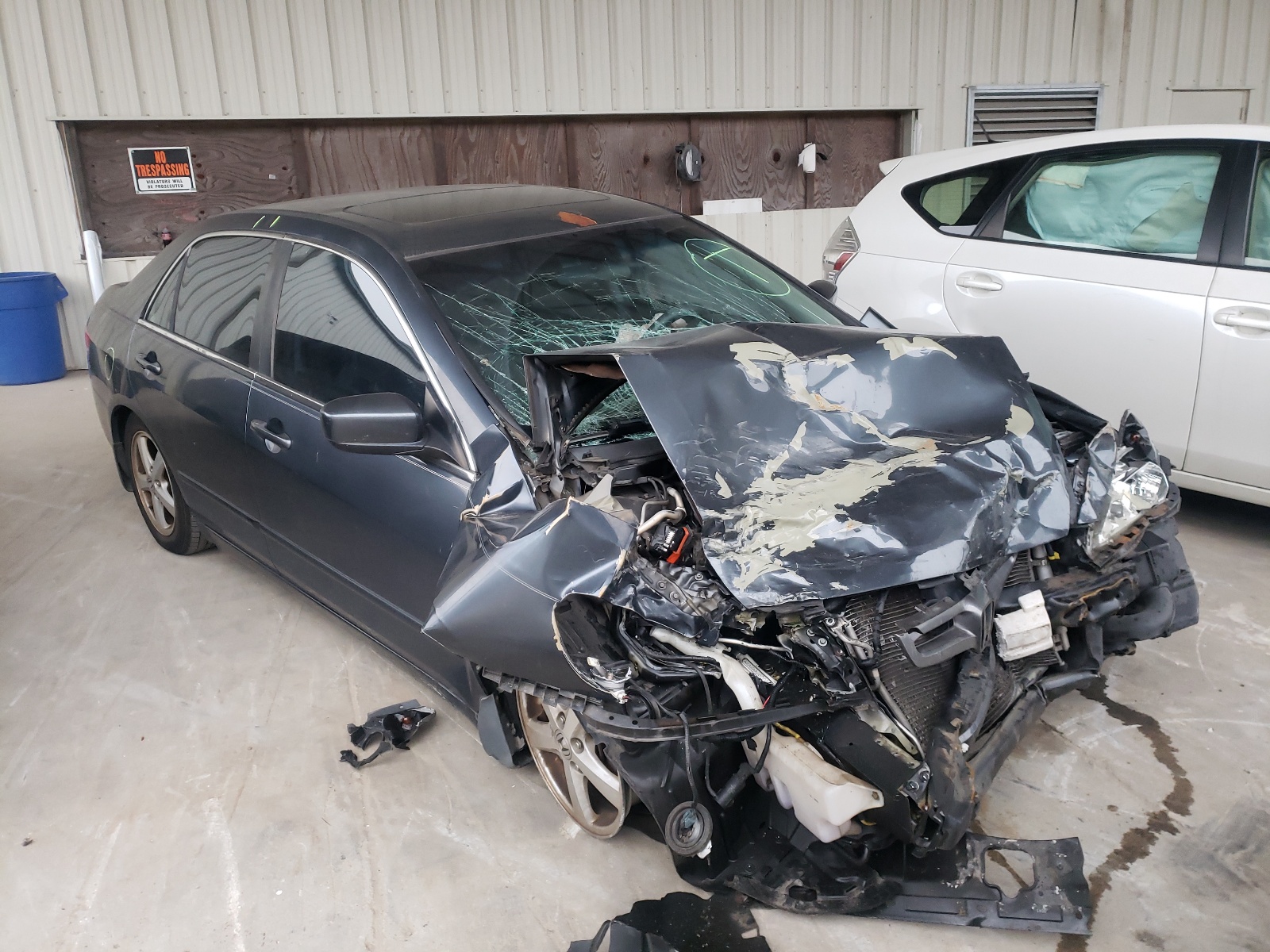 HONDA ACCORD EX 2004 with VIN 1HGCM56604A049730 - Photo from auction