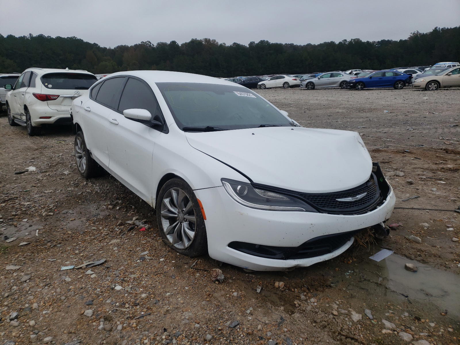 CHRYSLER 200 S 2015 with VIN 1C3CCCBG8FN517532 - Photo from auction