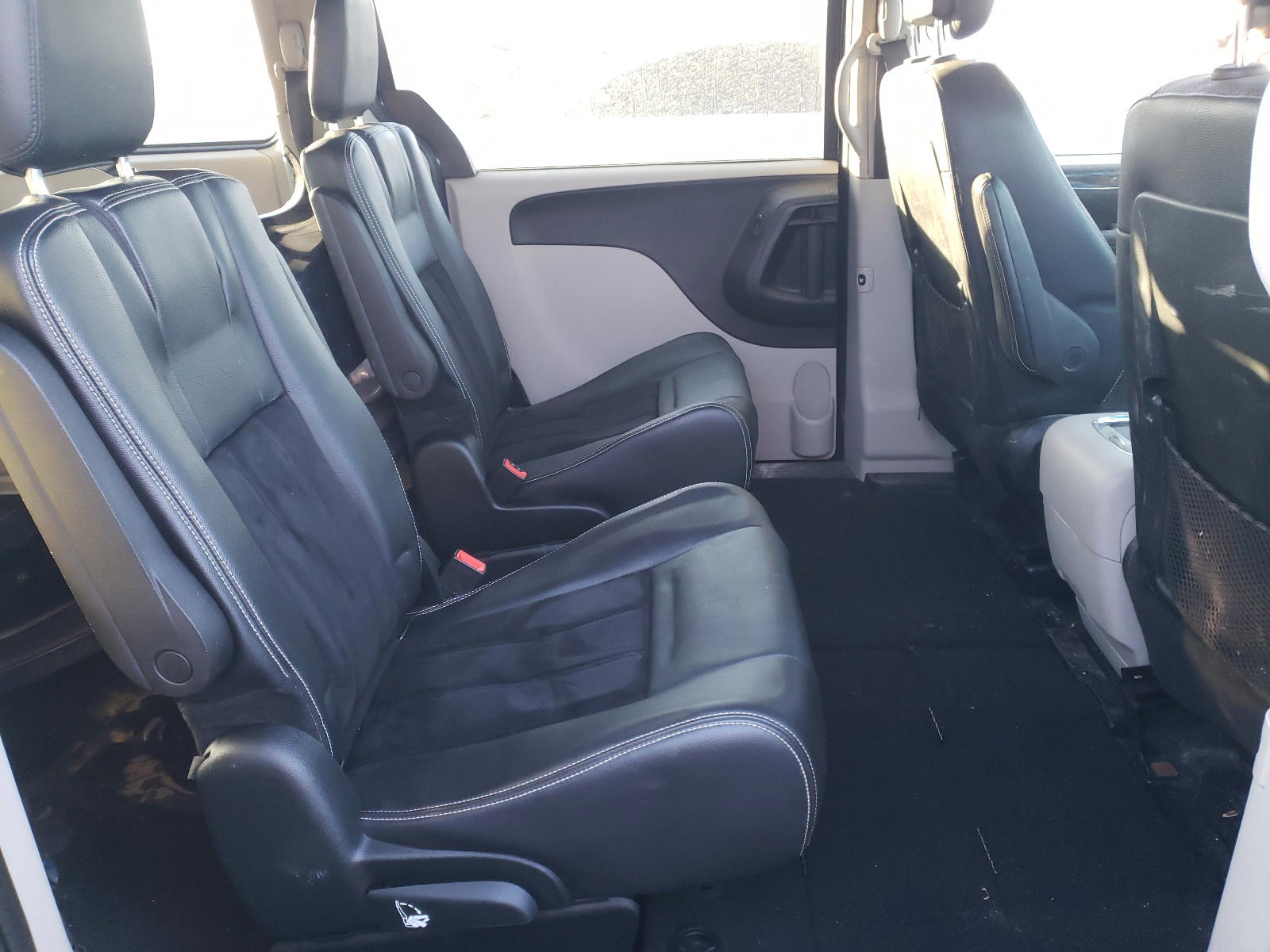 Photo 6 from auction – 2017 DODGE GRAND CARA with VIN 2C4RDGCG2HR808249