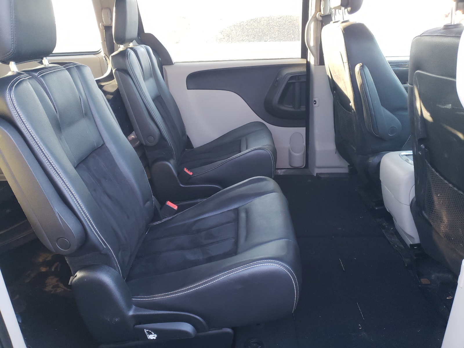 Фото 6 с аукциона – 2017 DODGE GRAND CARA с VIN 2C4RDGCG2HR808249