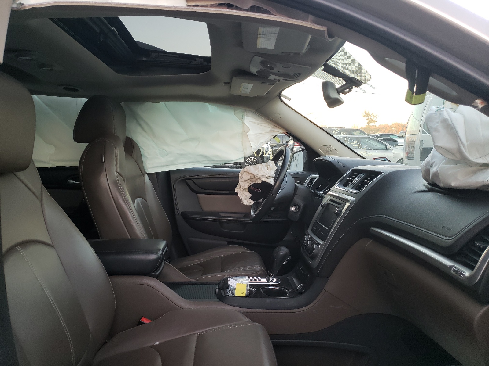 Photo 5 from auction – 2014 GMC ACADIA SLT with VIN 1GKKRRKD3EJ233007
